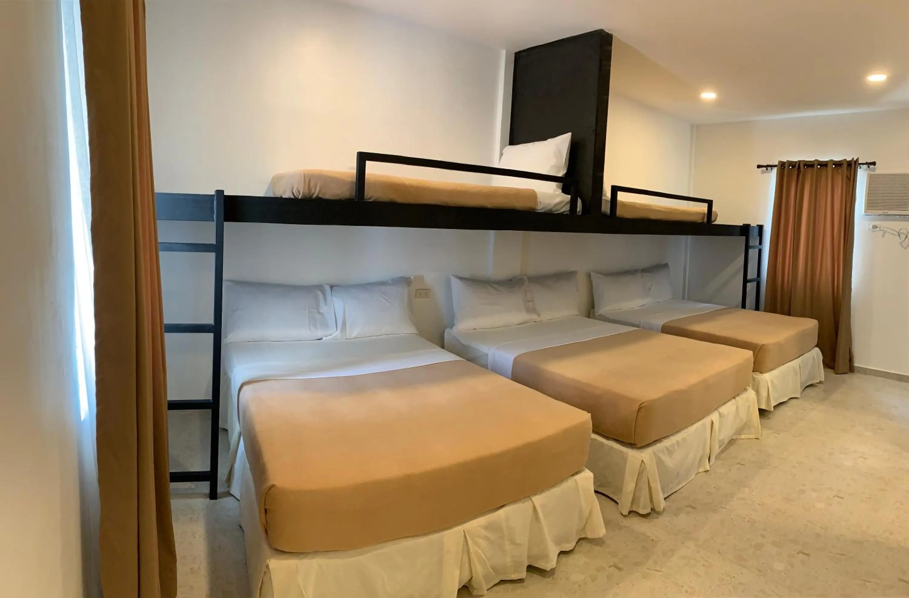 Bedroom, Bed in Cebu R Resort Tabuelan