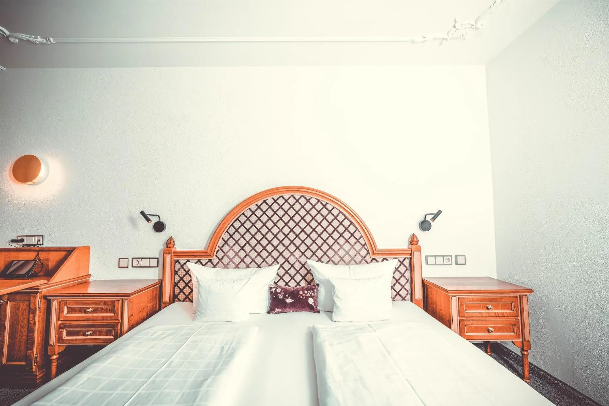 Bed in Hotel Alpenkönig