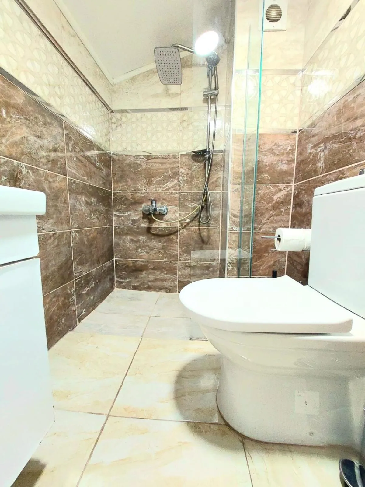 Bathroom in La bella hotel