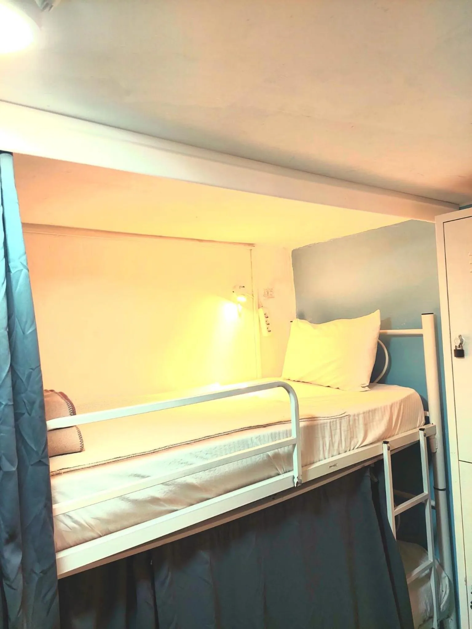 bunk bed, Bed in La bella hotel