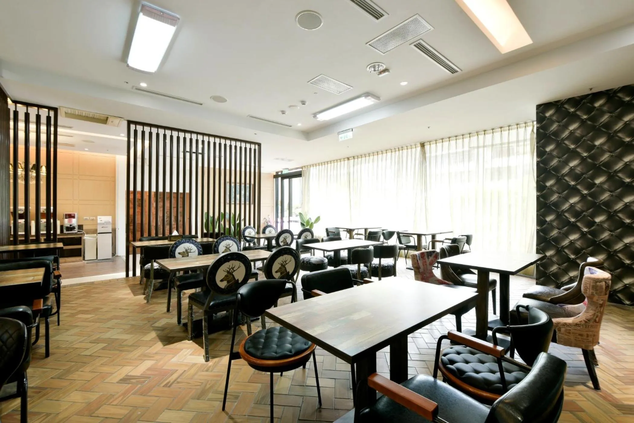 Lounge or bar in Hotel Champs Elysées