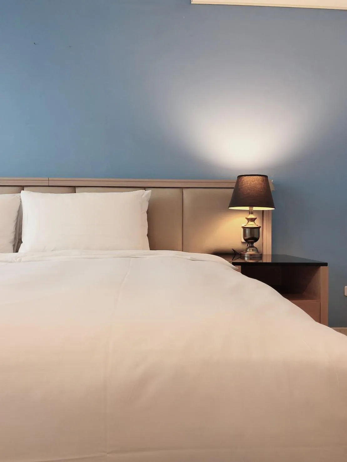 Bed in Hotel Champs Elysées