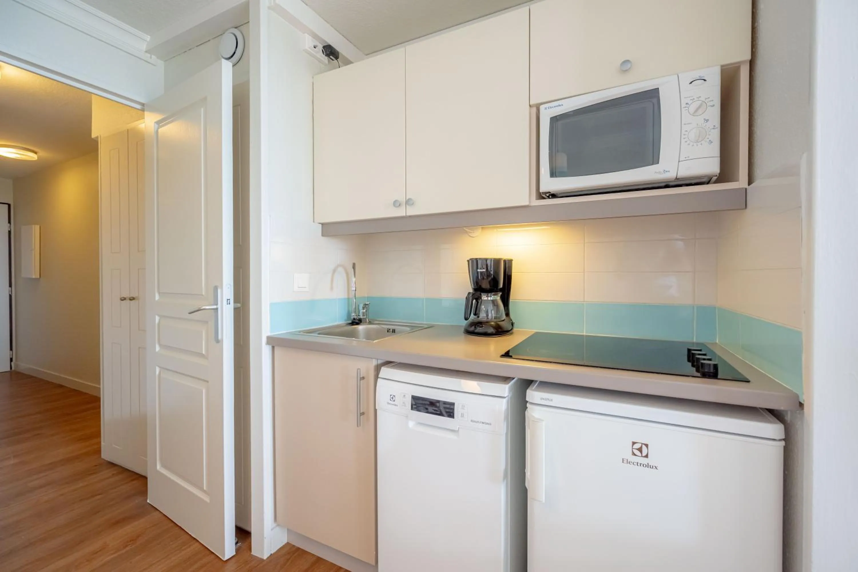 Kitchen or kitchenette in Résidence Pierre & Vacances Cannes Verrerie