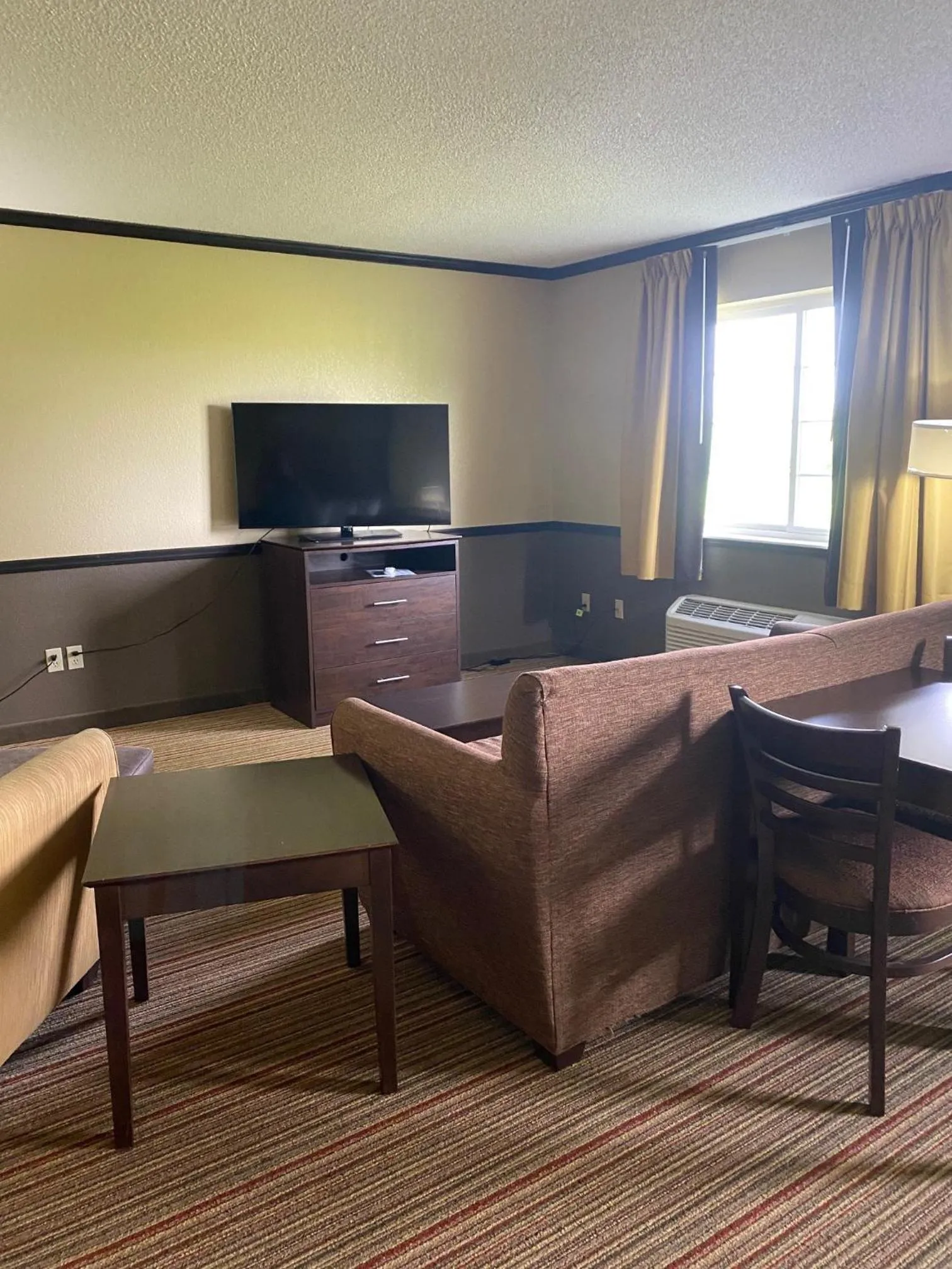 Super 8 by Wyndham New Hampton