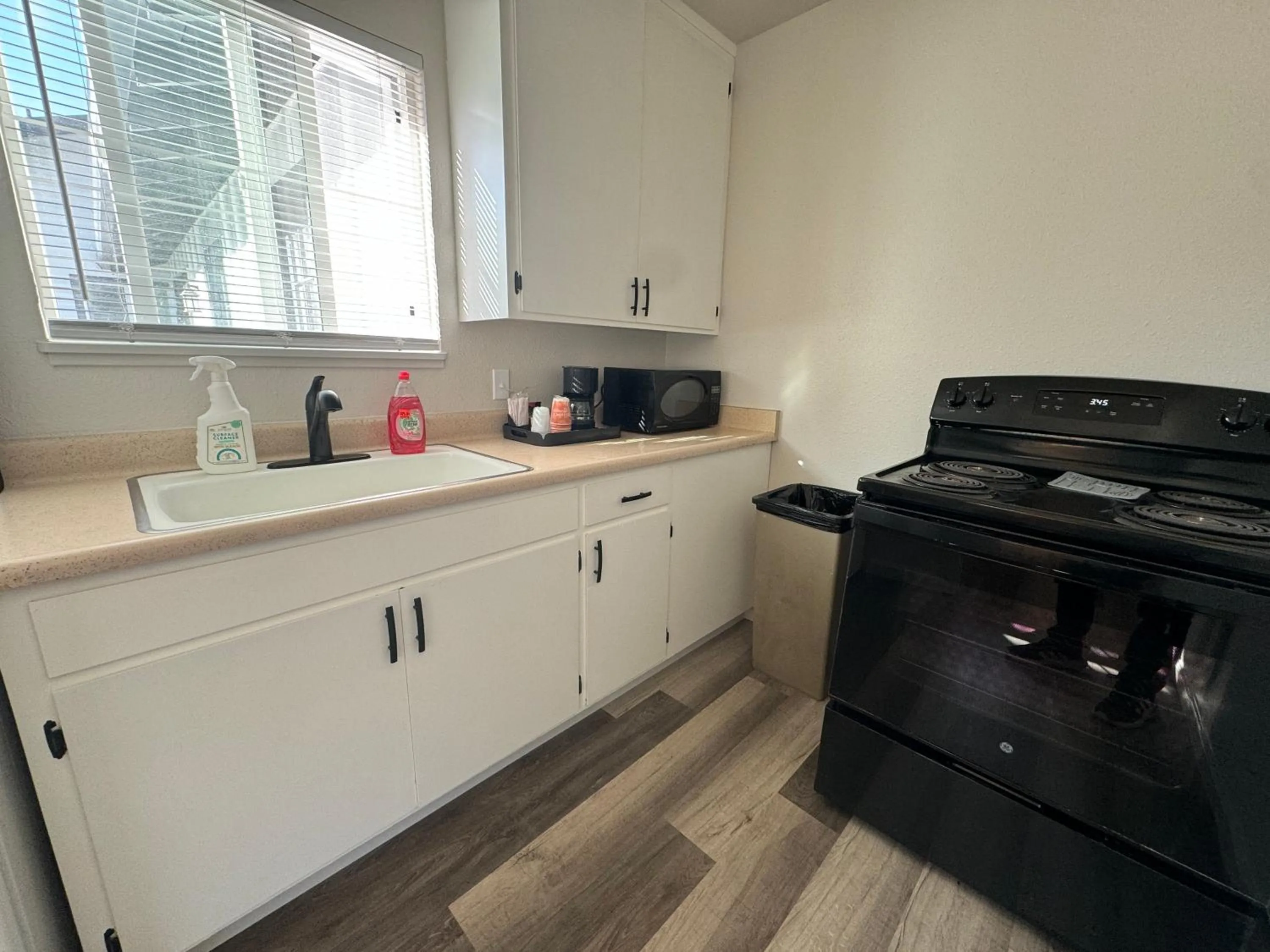 Kitchen or kitchenette, Kitchen/Kitchenette in The Jackson Lodge