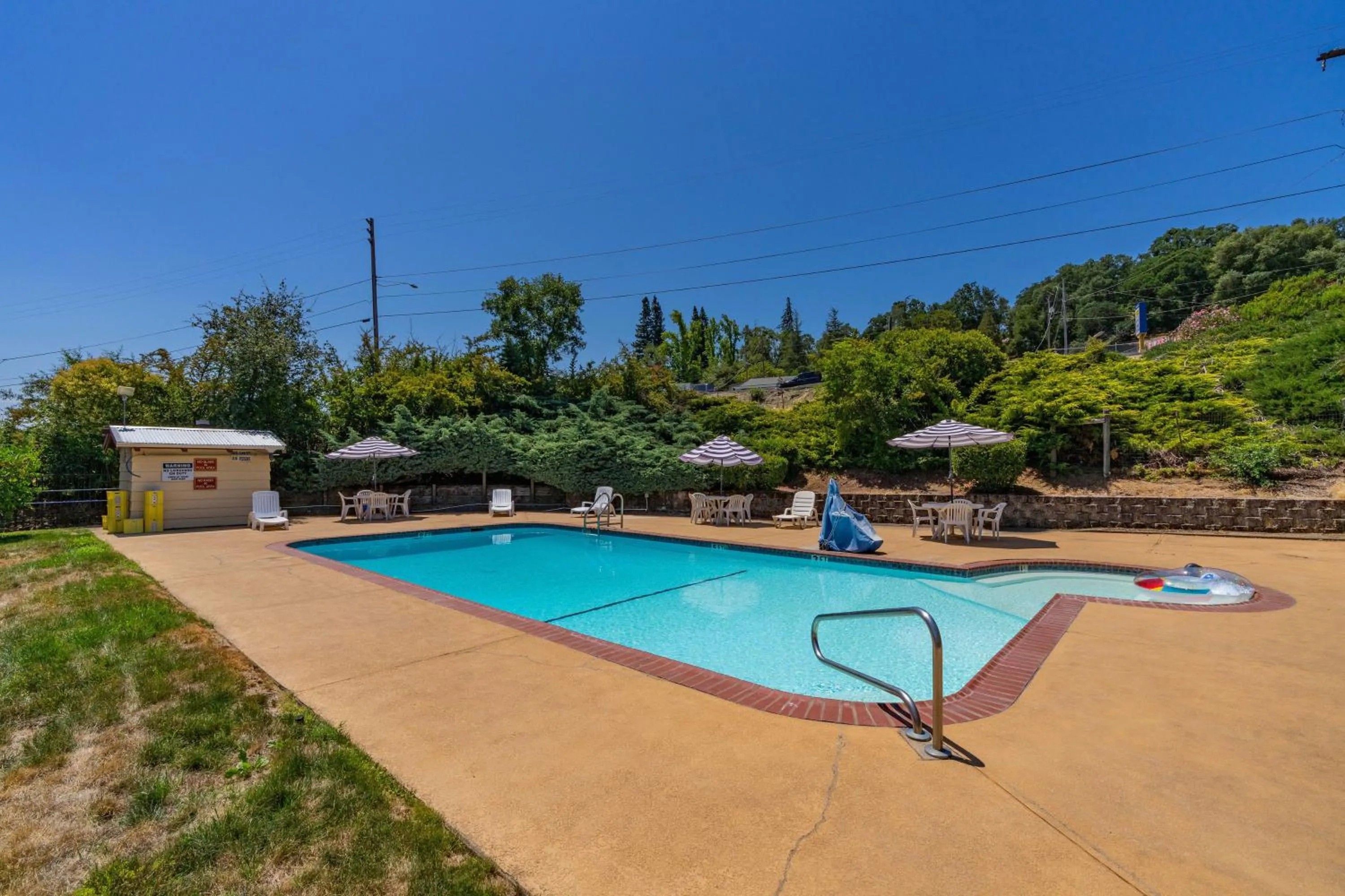 Swimming Pool in The Jackson Lodge
