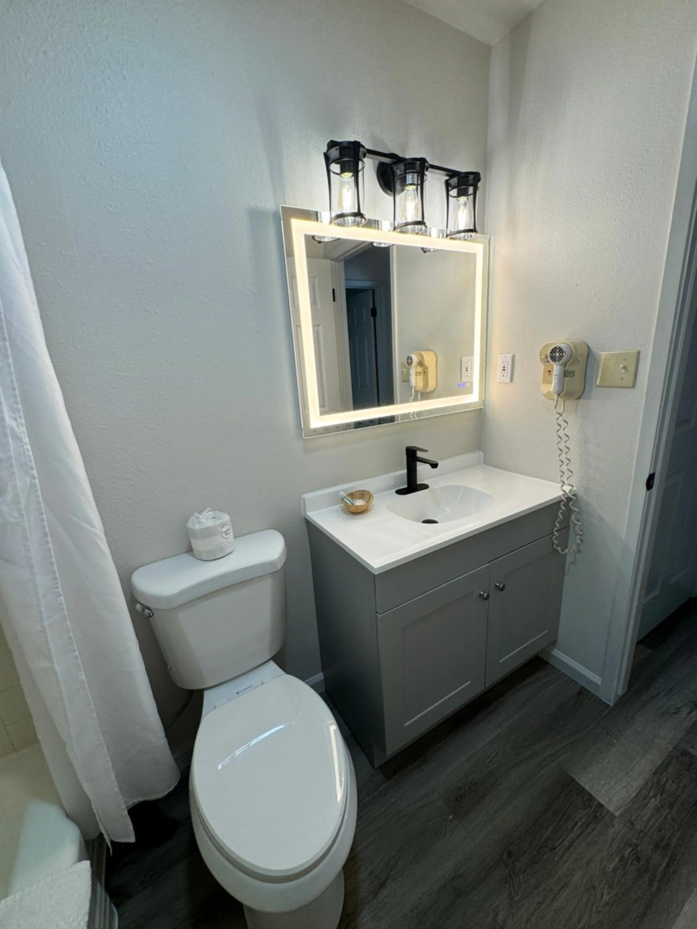 Bathroom in The Jackson Lodge