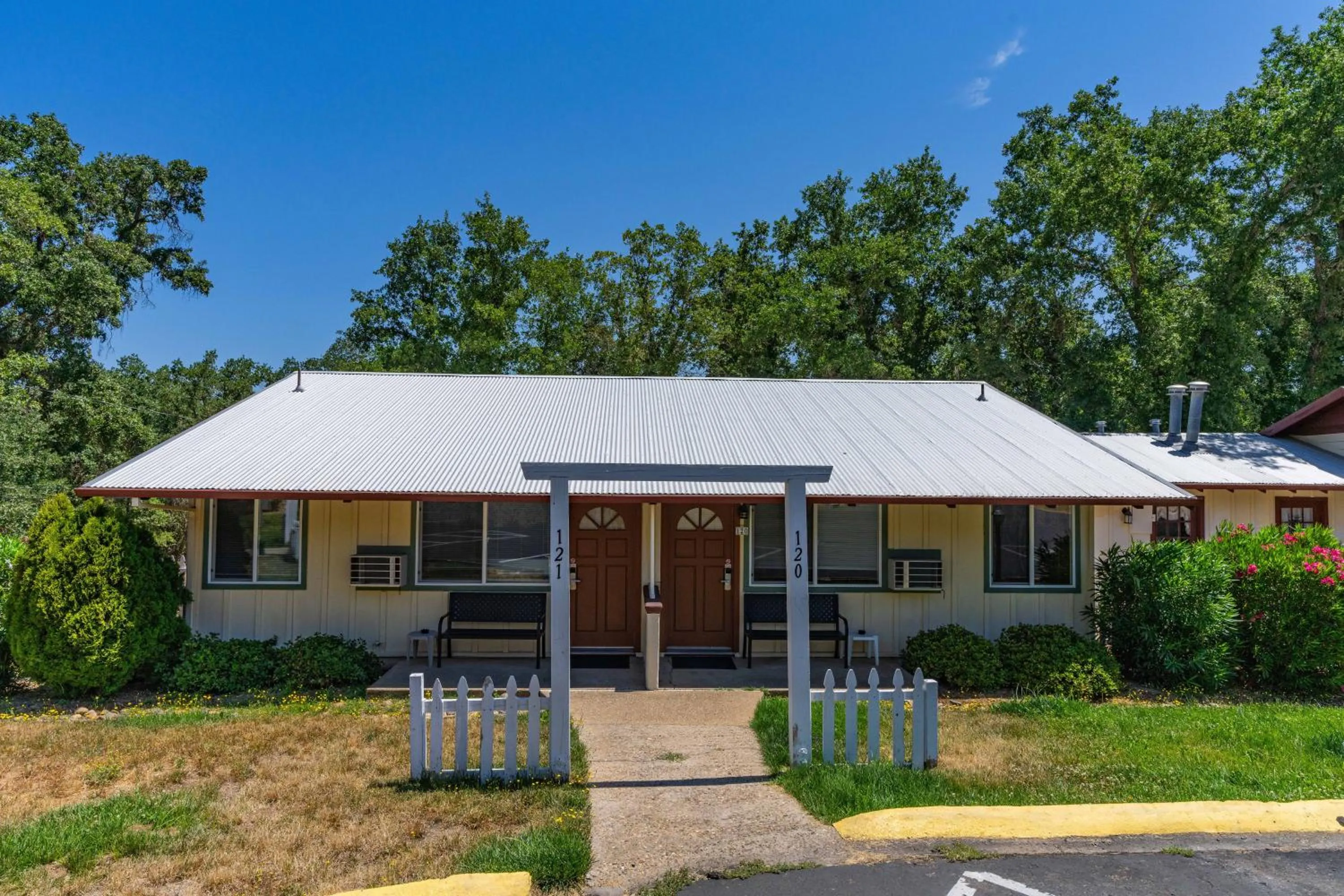 Property Building in The Jackson Lodge