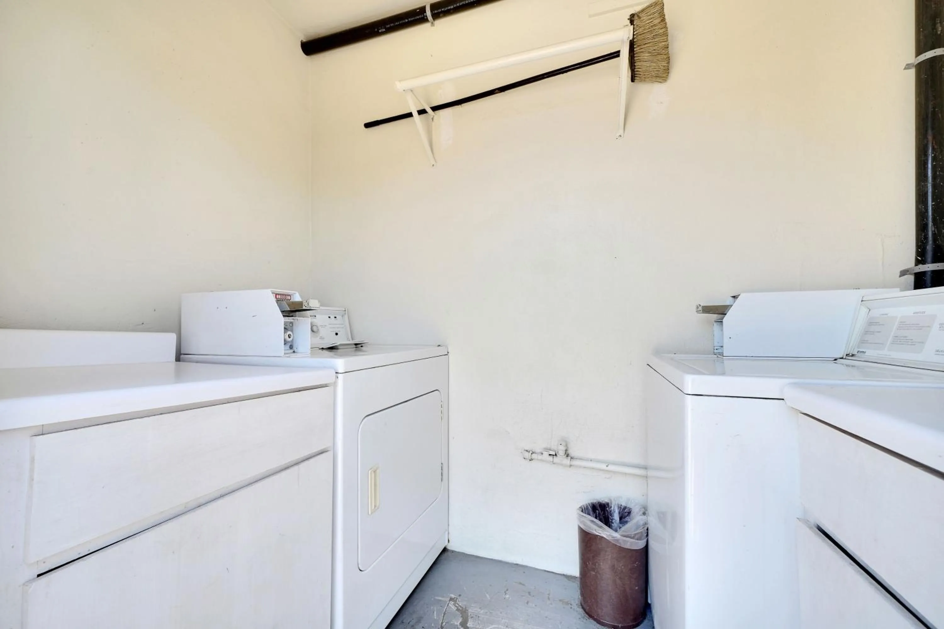 laundry, Kitchen/Kitchenette in The Jackson Lodge