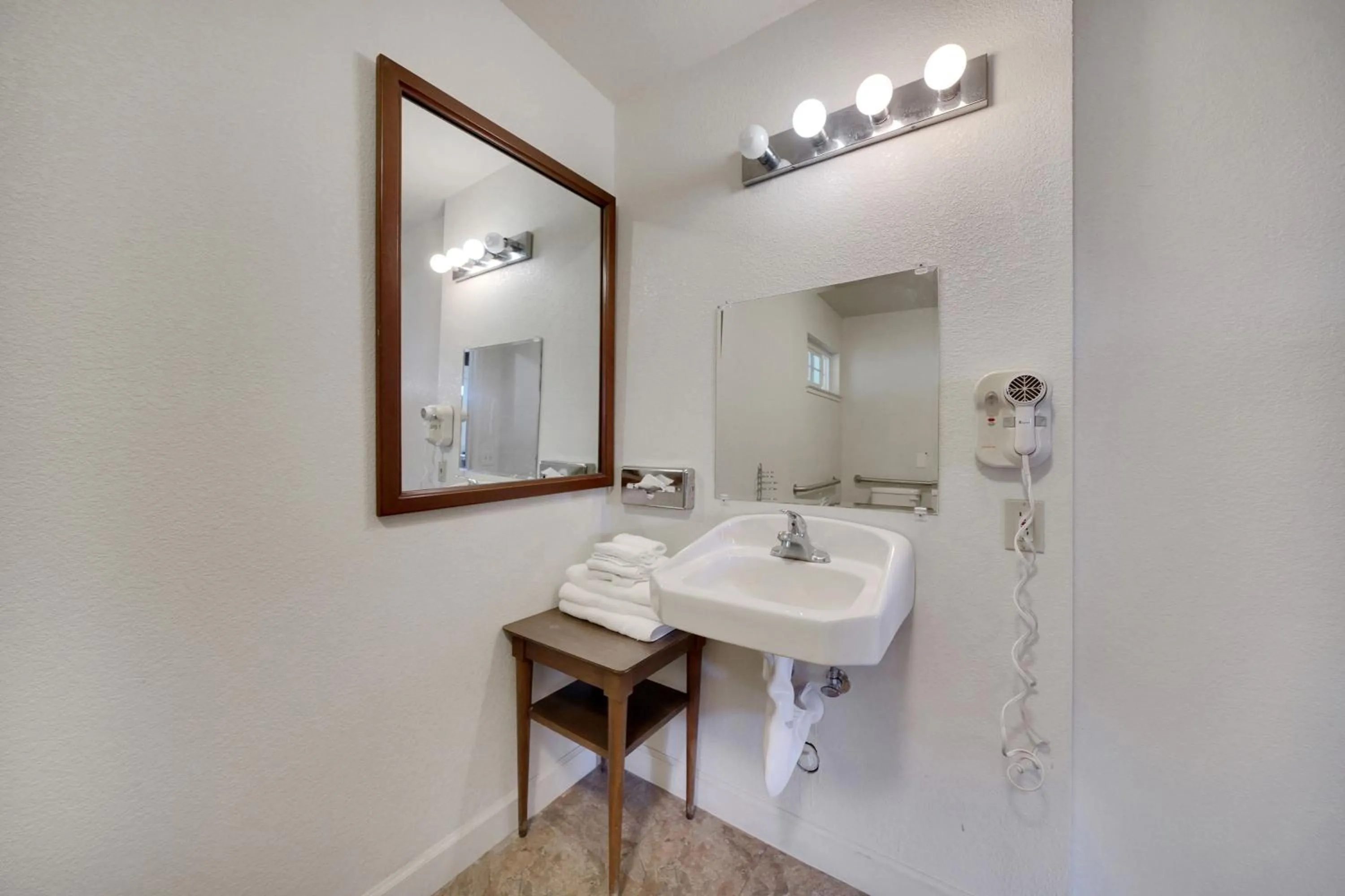 Bathroom in The Jackson Lodge