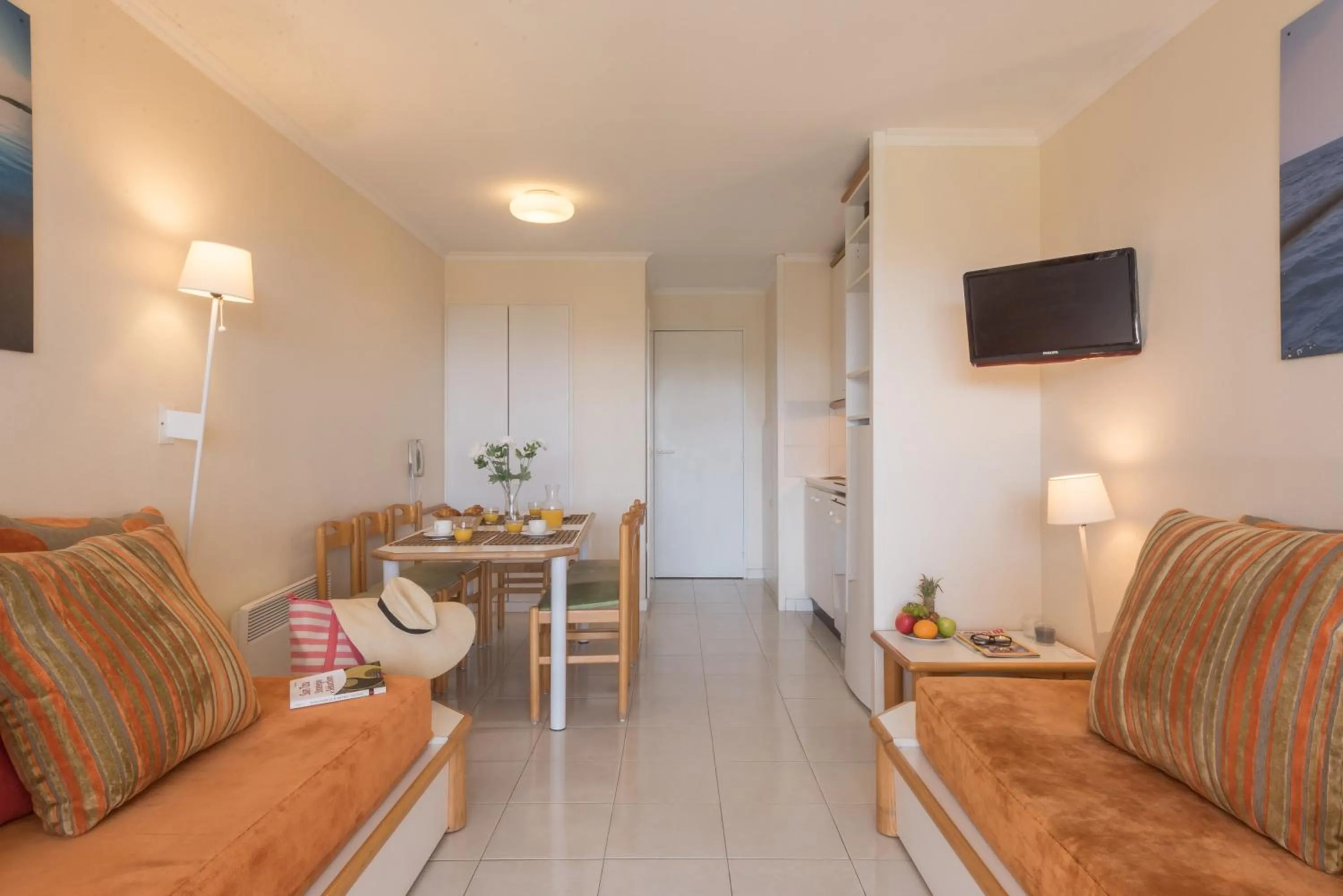 TV and multimedia in Village Pierre & Vacances Cap Esterel