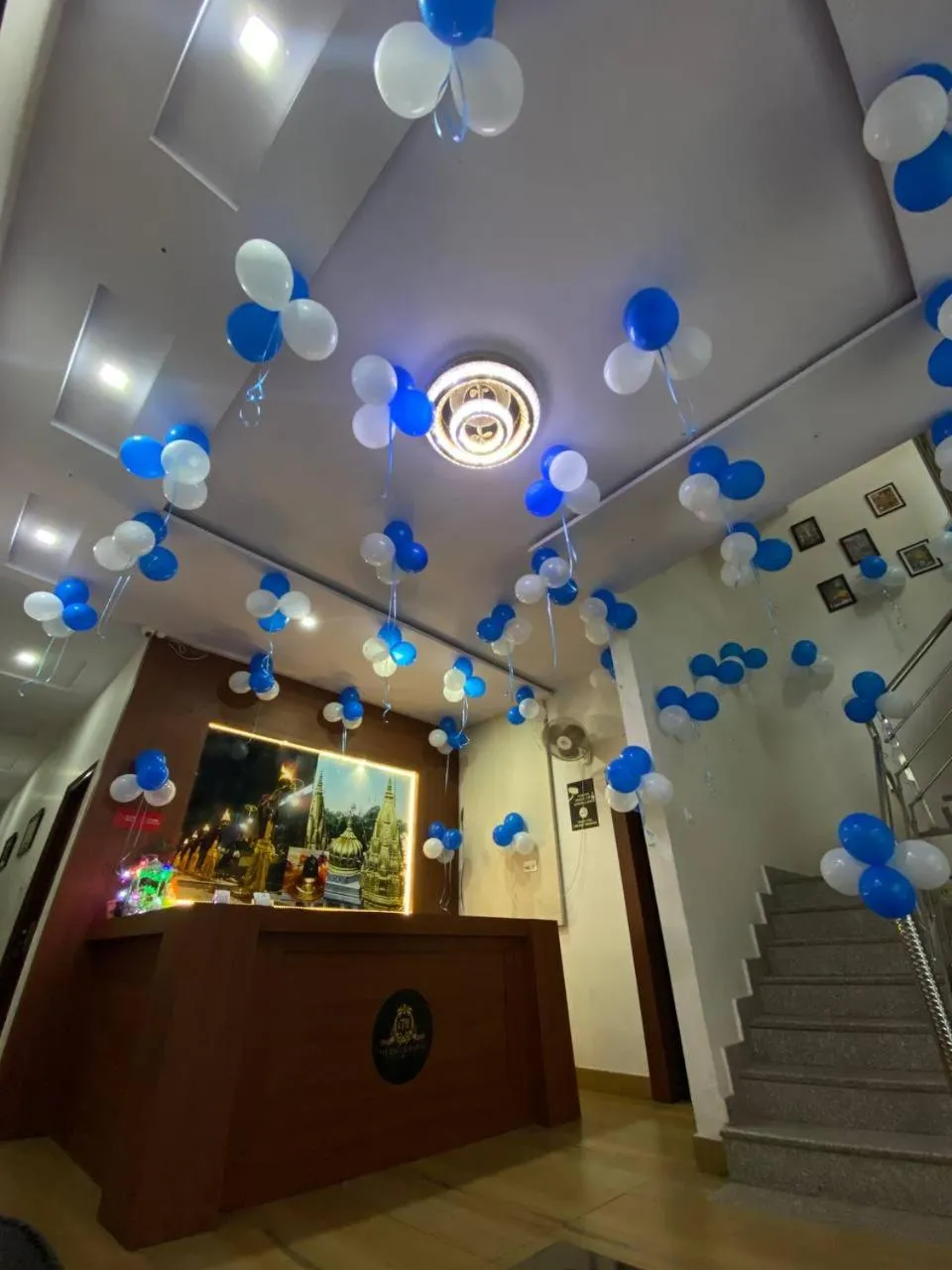 Lobby or reception in The Century Plaza Hotel