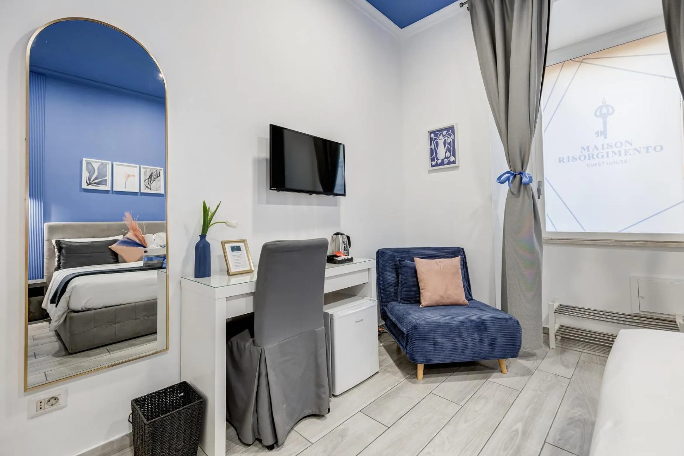 TV and multimedia, Bed in Maison Risorgimento
