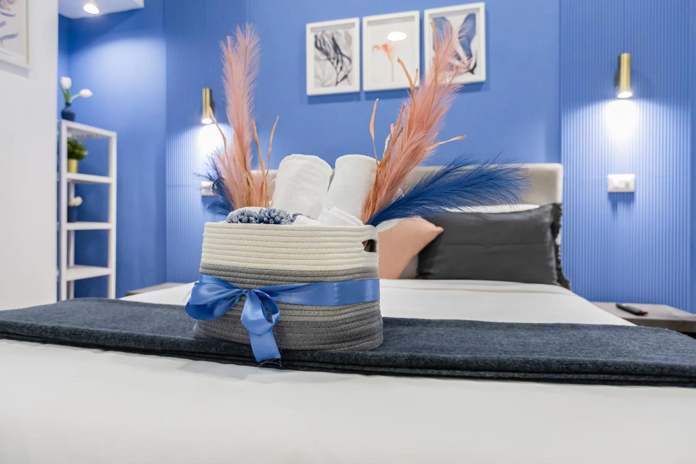 towels, Bed in Maison Risorgimento