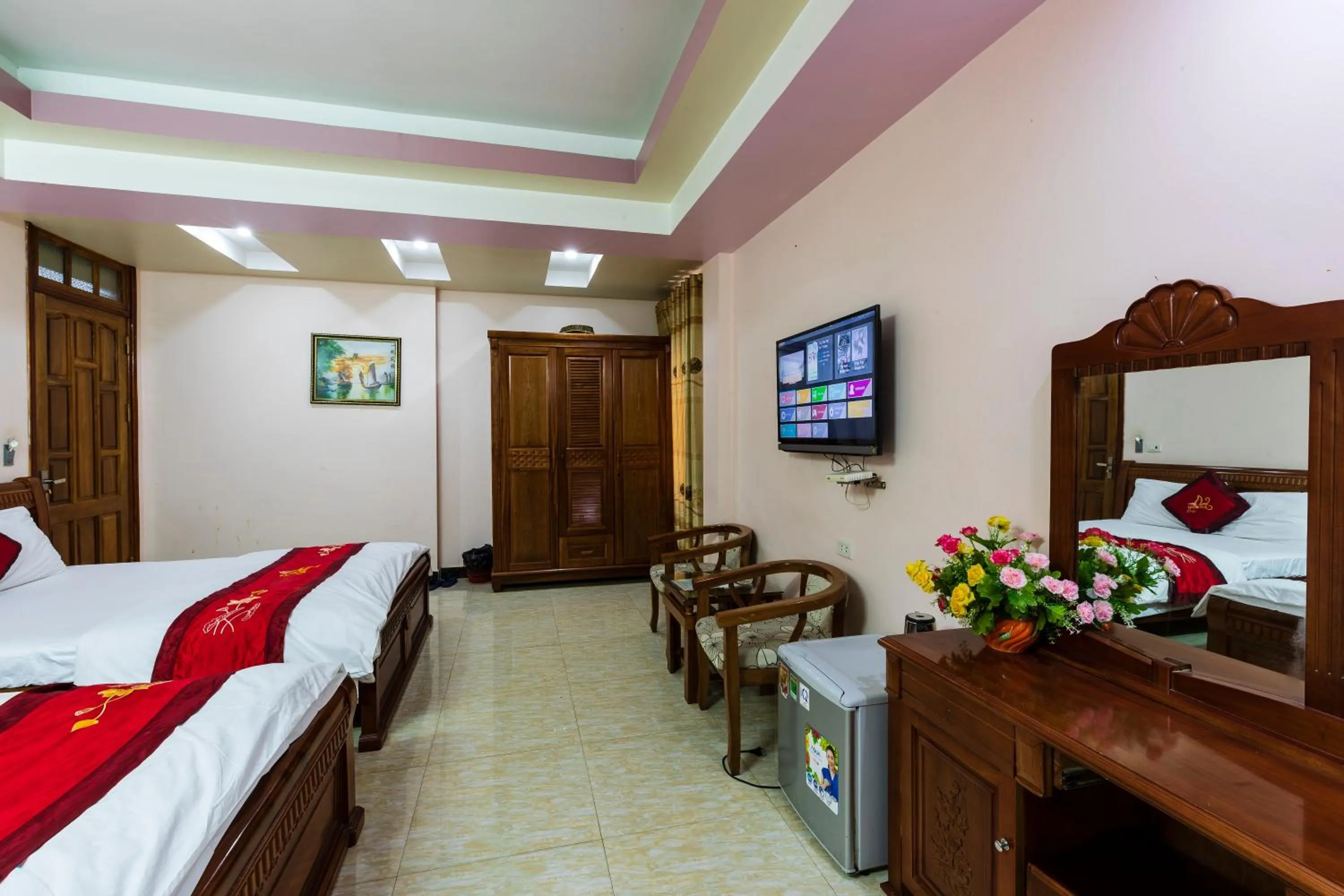 KHÁCH SẠN SEN VÀNG