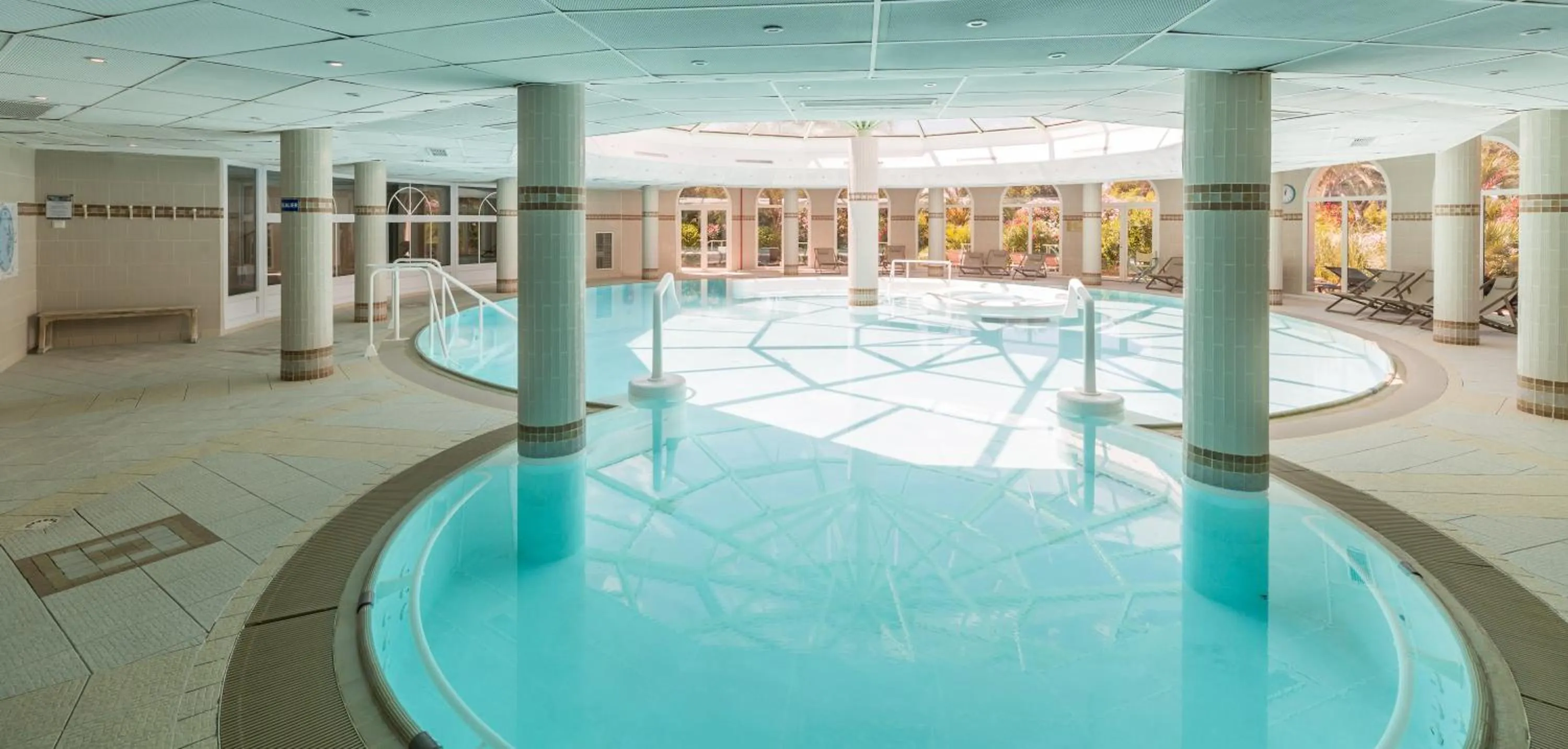 Spa and wellness centre/facilities in Résidence Pierre & Vacances Premium Les Calanques des Issambres