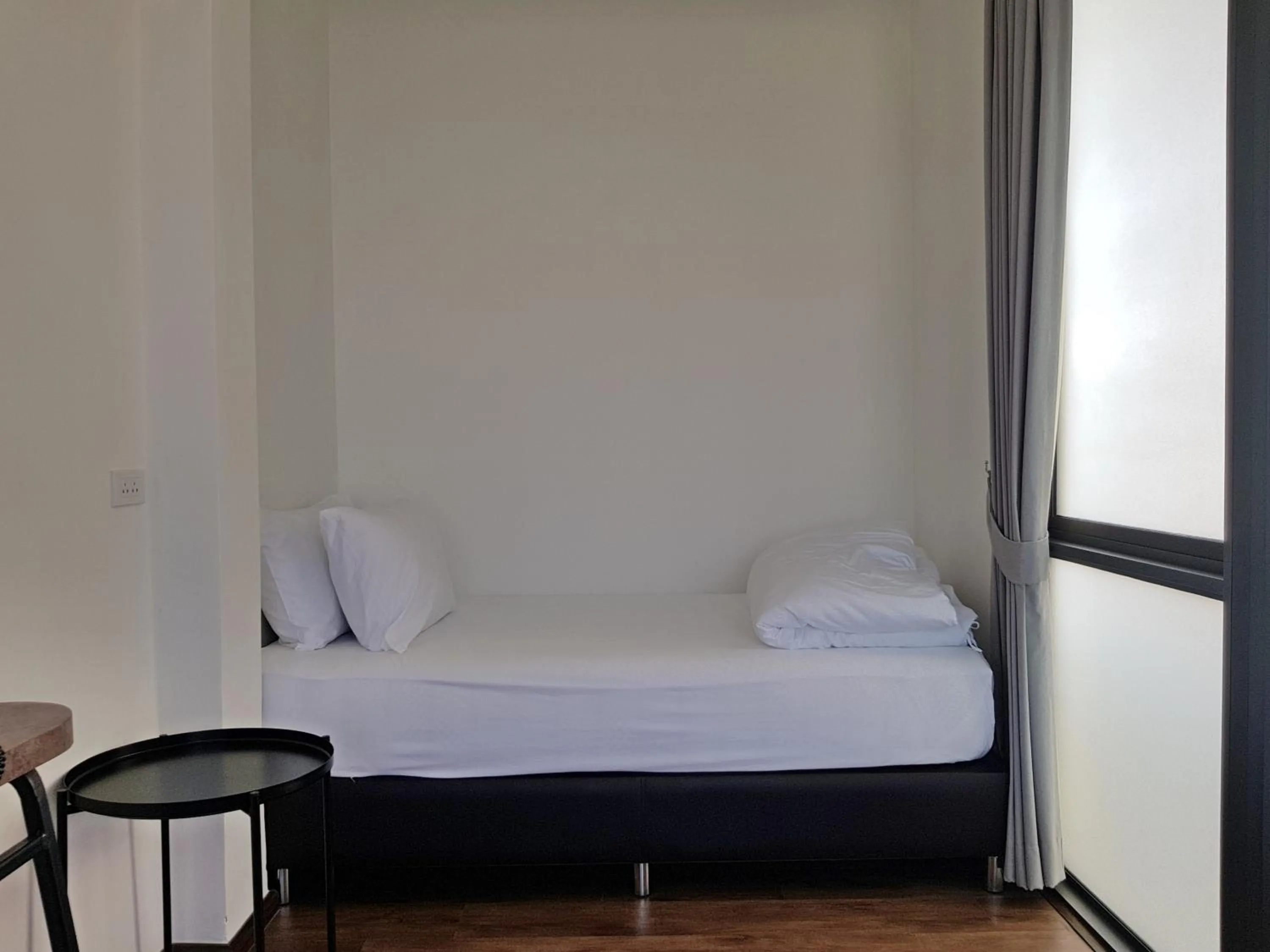 Bedroom, Bed in Wonderwall Hotel