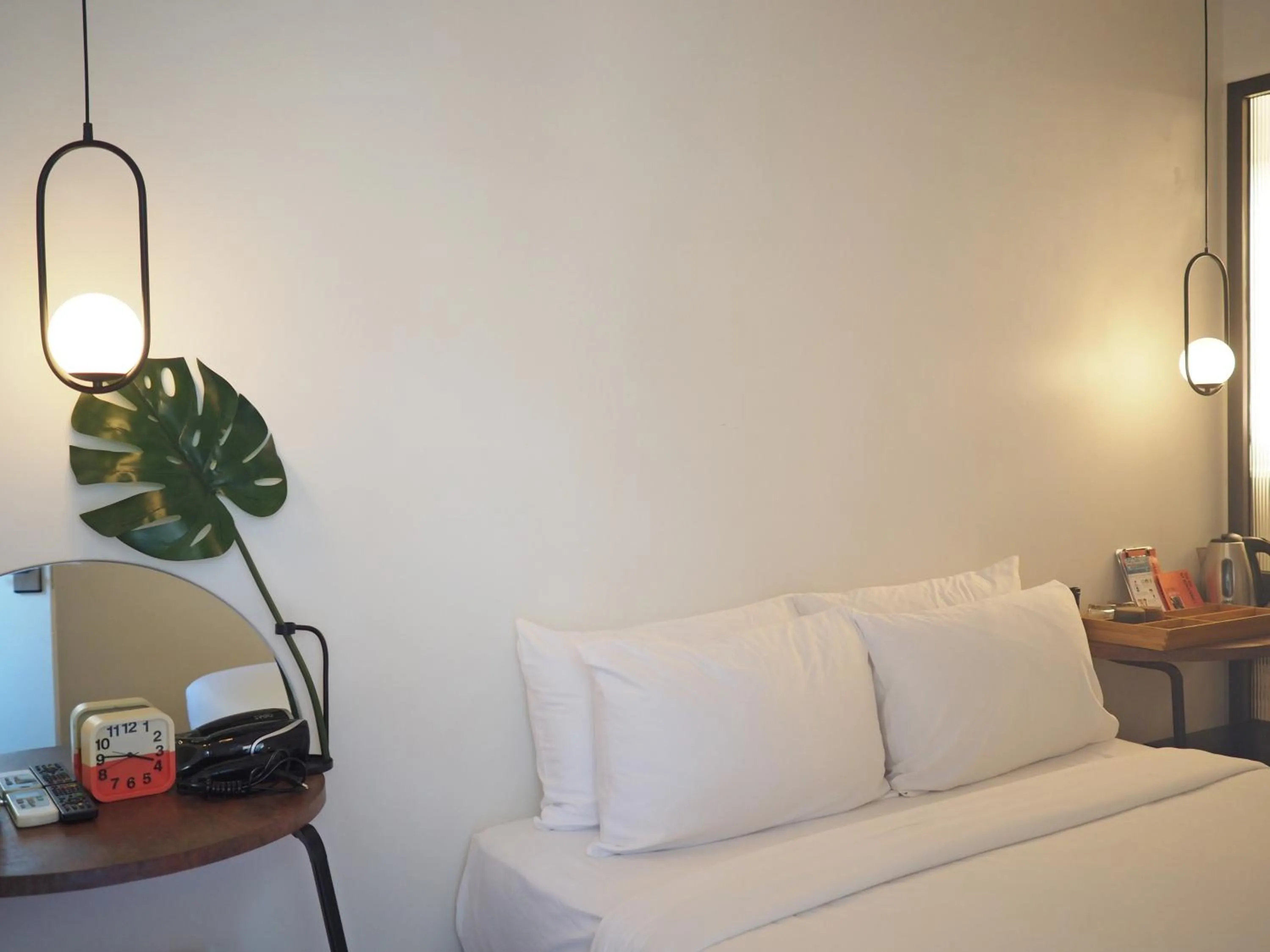 Bedroom, Bed in Wonderwall Hotel