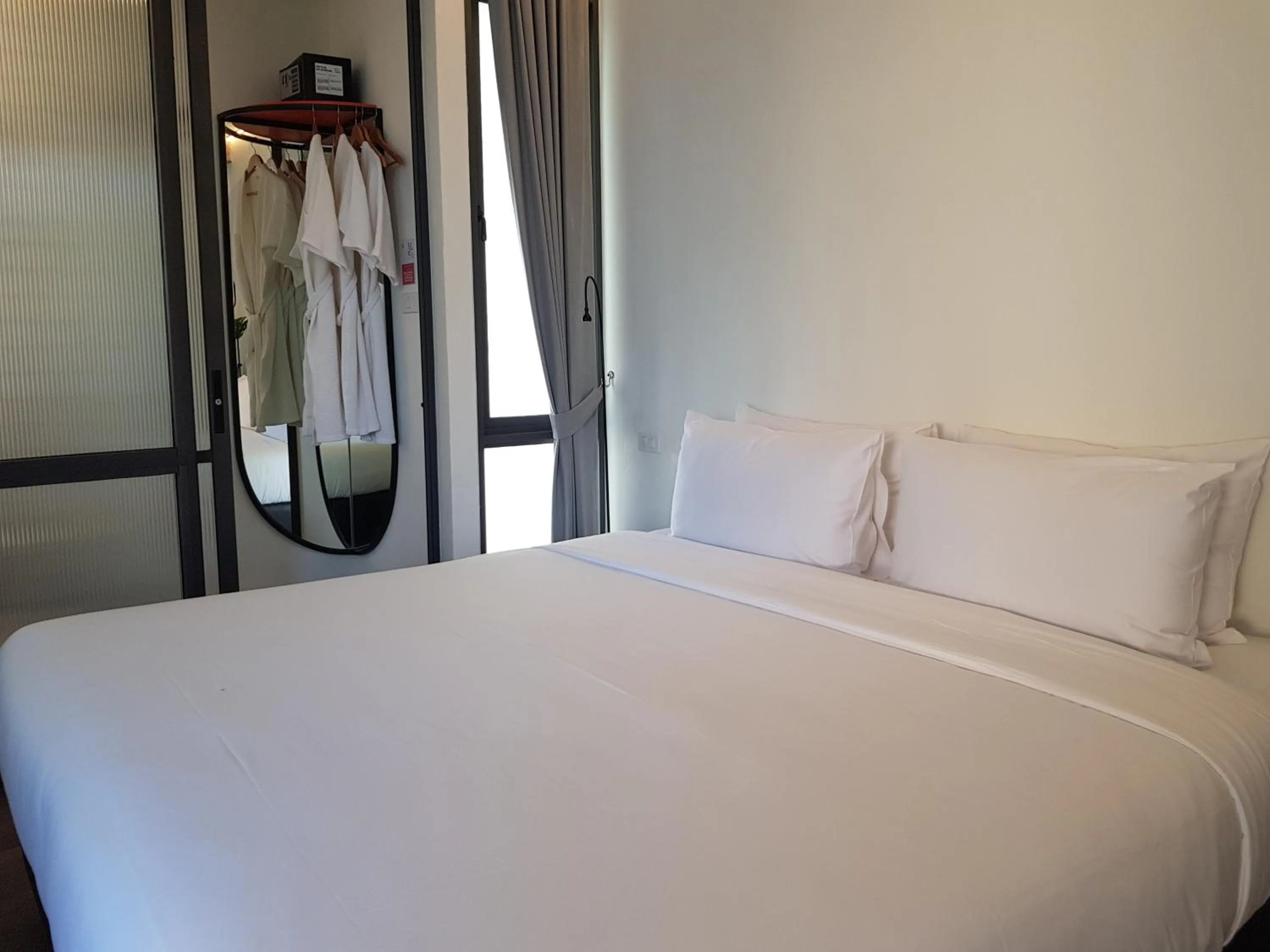 Bedroom, Bed in Wonderwall Hotel