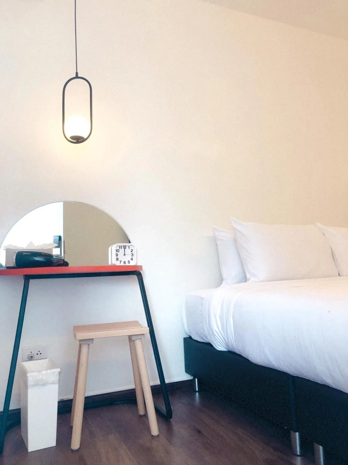 Bedroom, Bed in Wonderwall Hotel