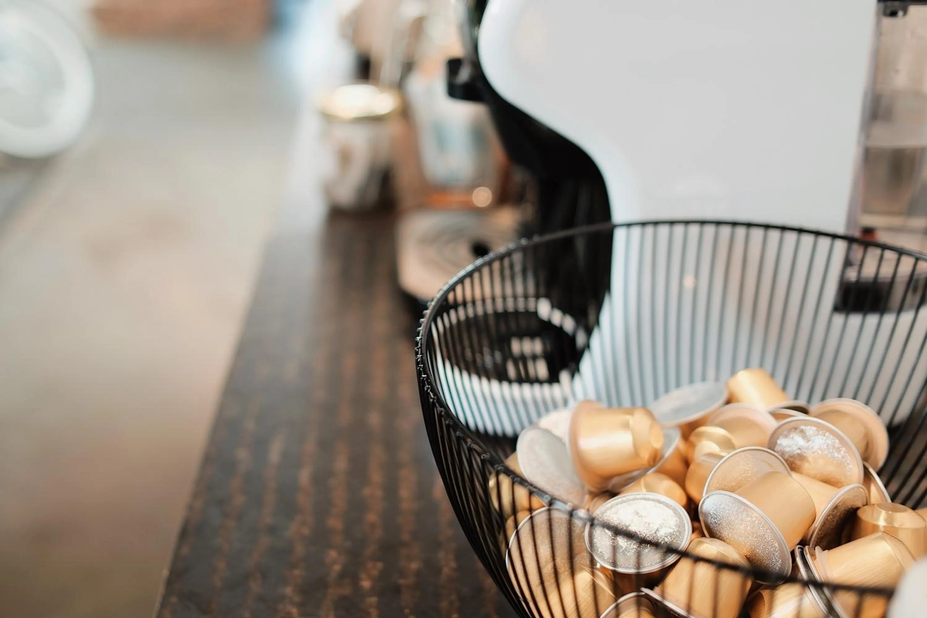 Food and drinks in Wonderwall Hotel