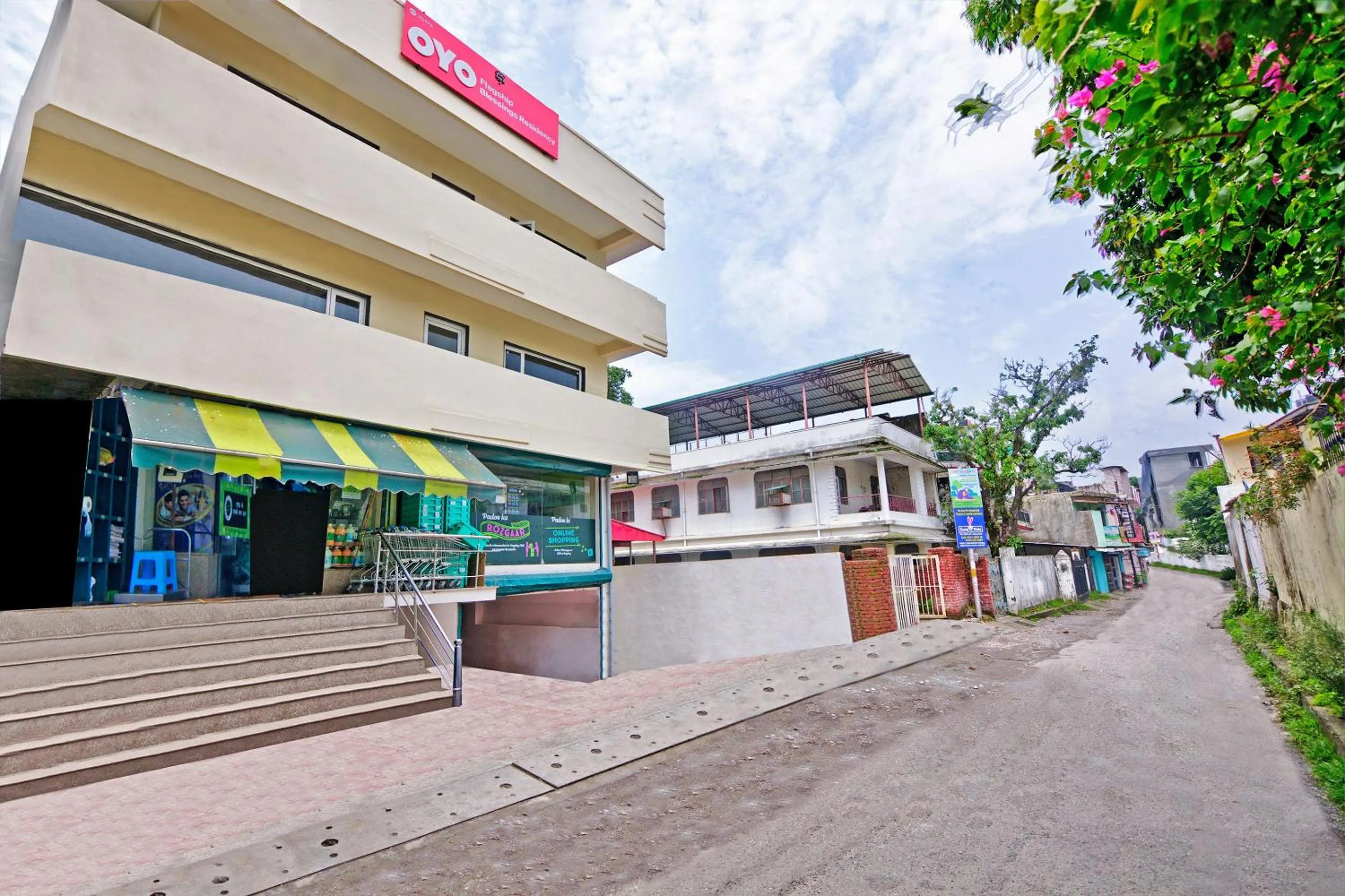 Facade/entrance in Super Hotel O Blessings Residency