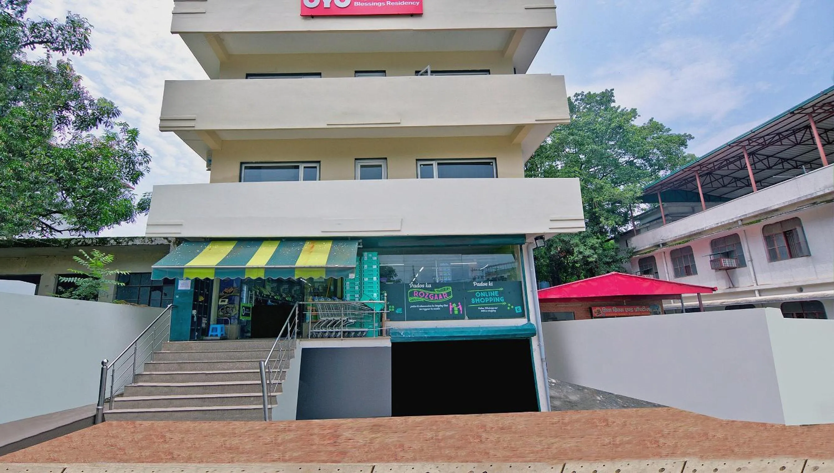 Facade/entrance in Super Hotel O Blessings Residency