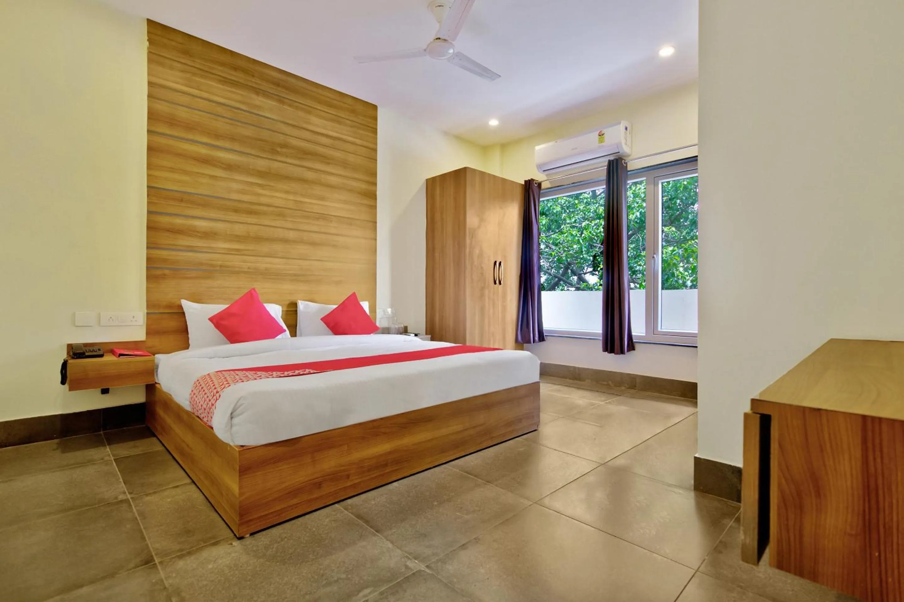 Bedroom, Bed in Super Hotel O Blessings Residency