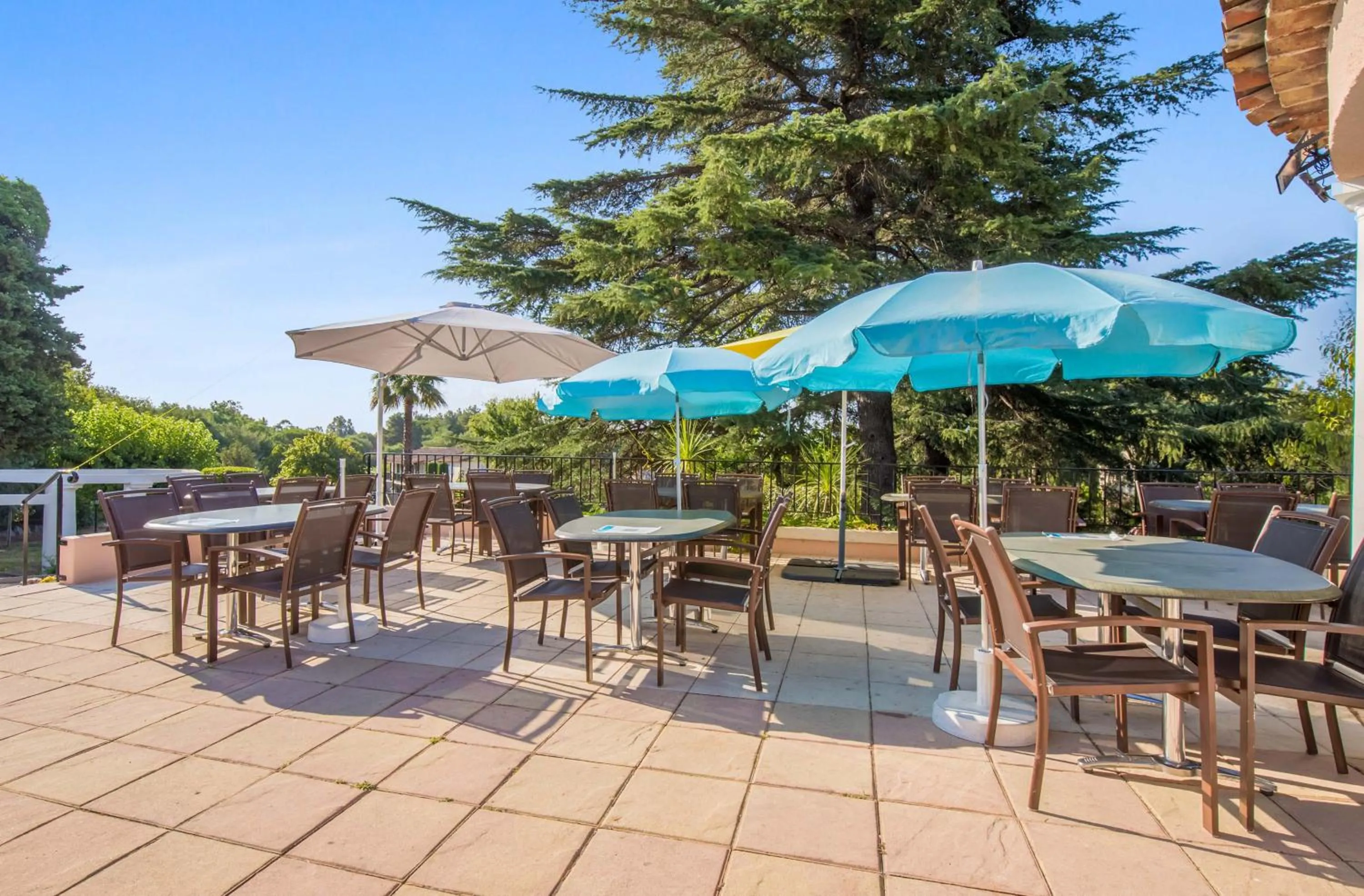 Patio in Résidence Pierre & Vacances Les Parcs de Grimaud