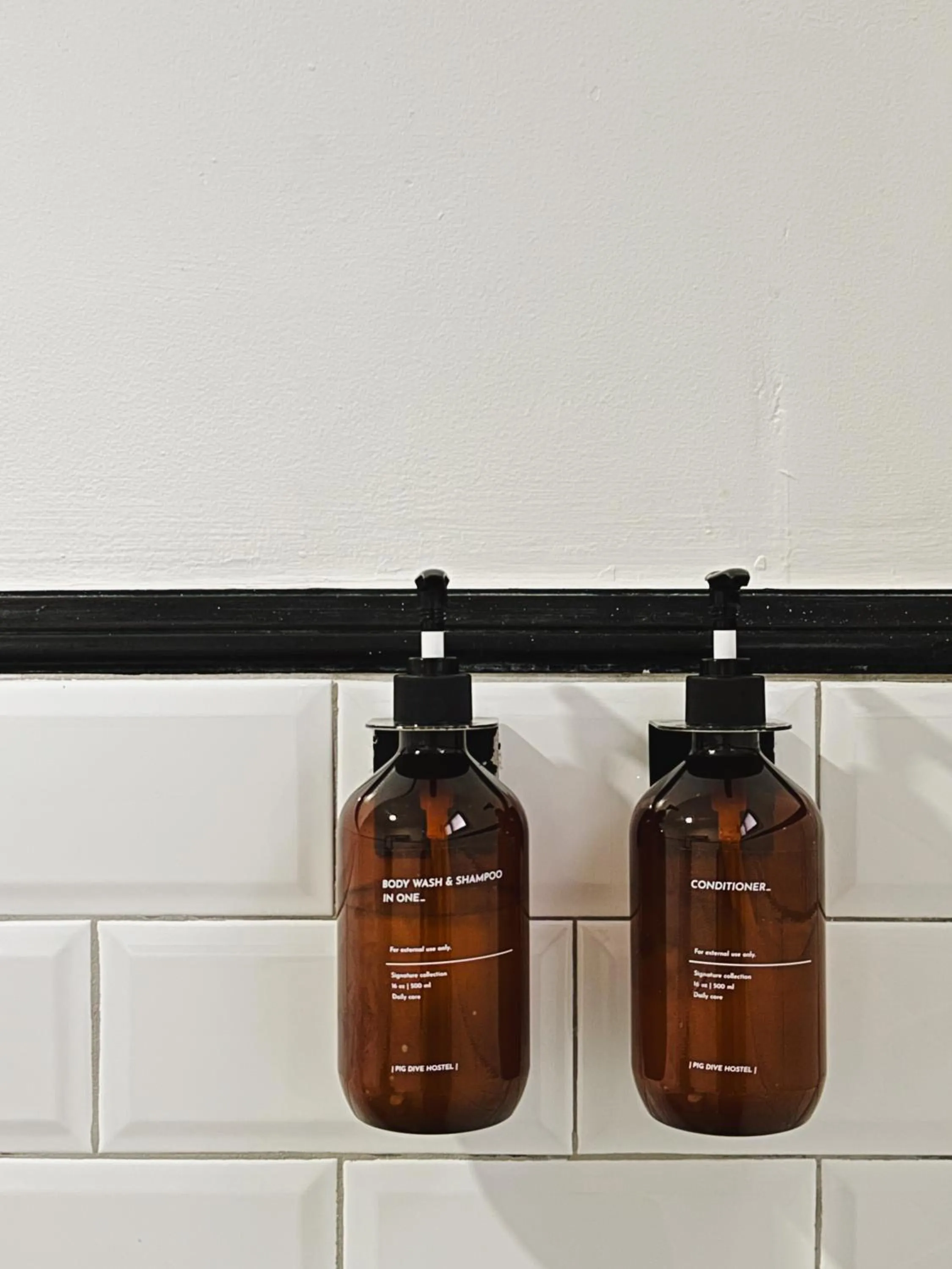 Bathroom in Pig Dive Hostel Moalboal