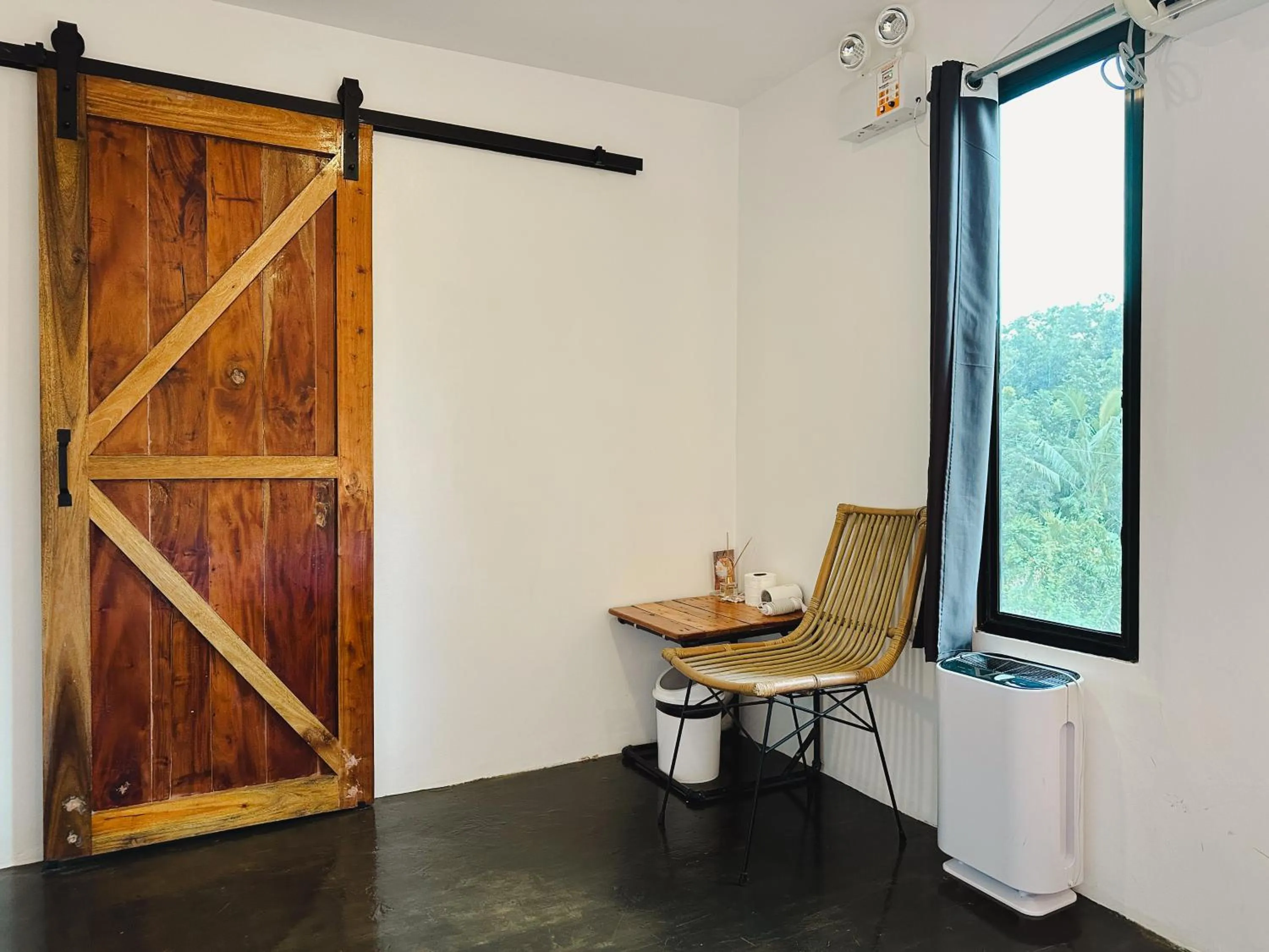 Bedroom in Pig Dive Hostel Moalboal