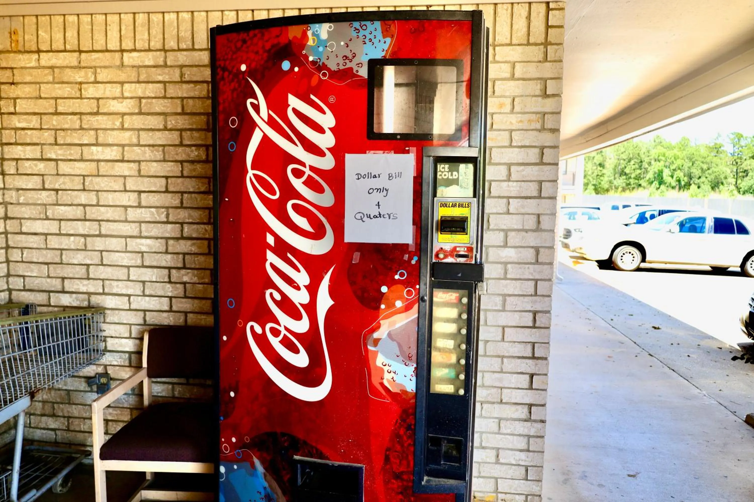 vending machine in Regency Inn & Suites