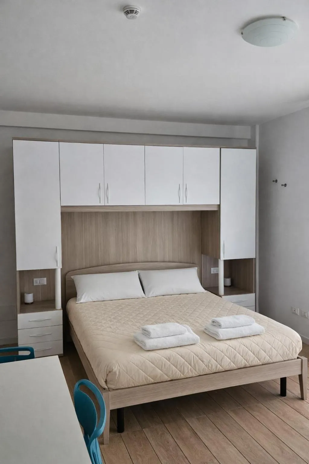 Bed in Residence Antares