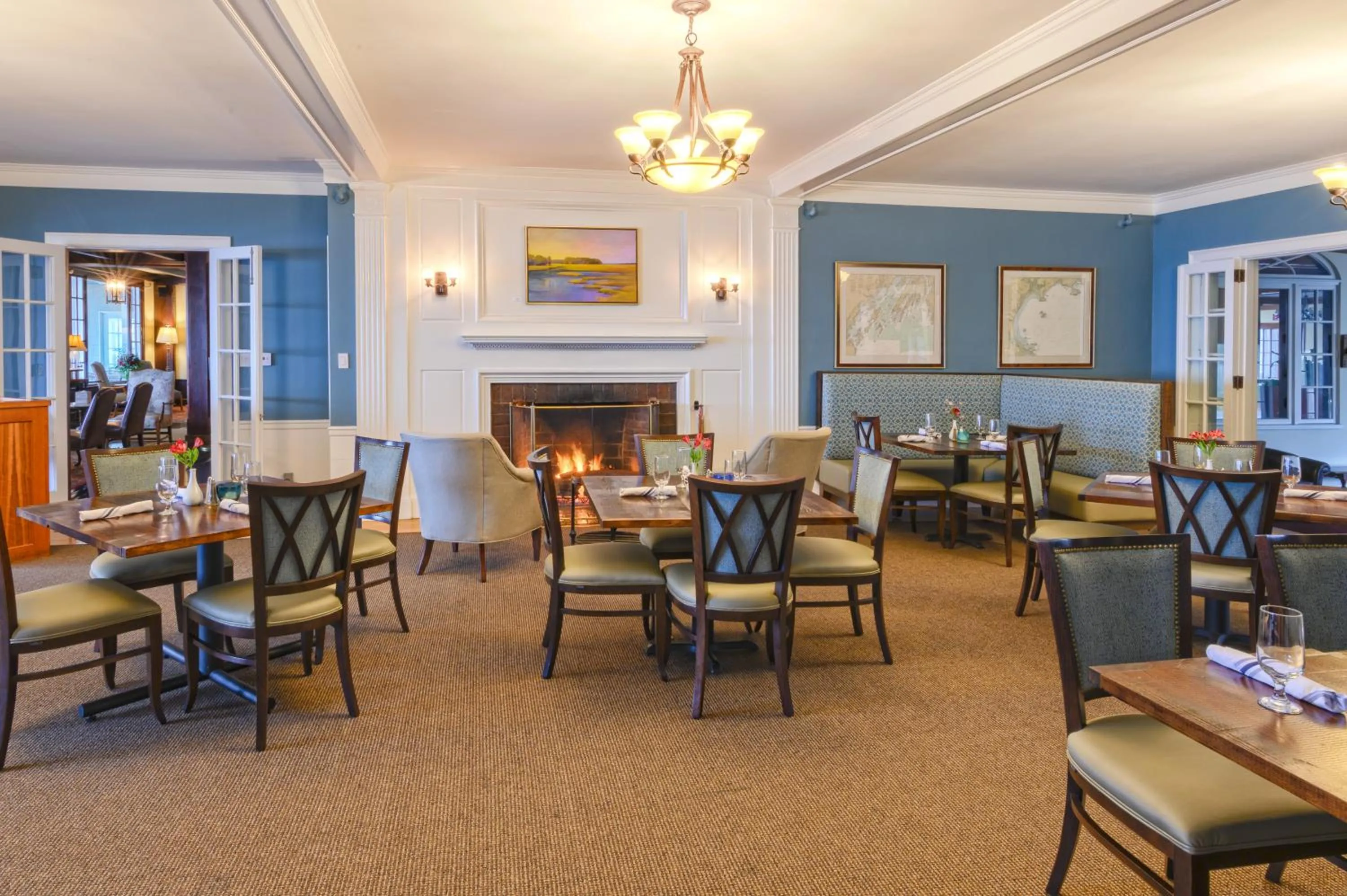Restaurant/places to eat in Black Point Inn