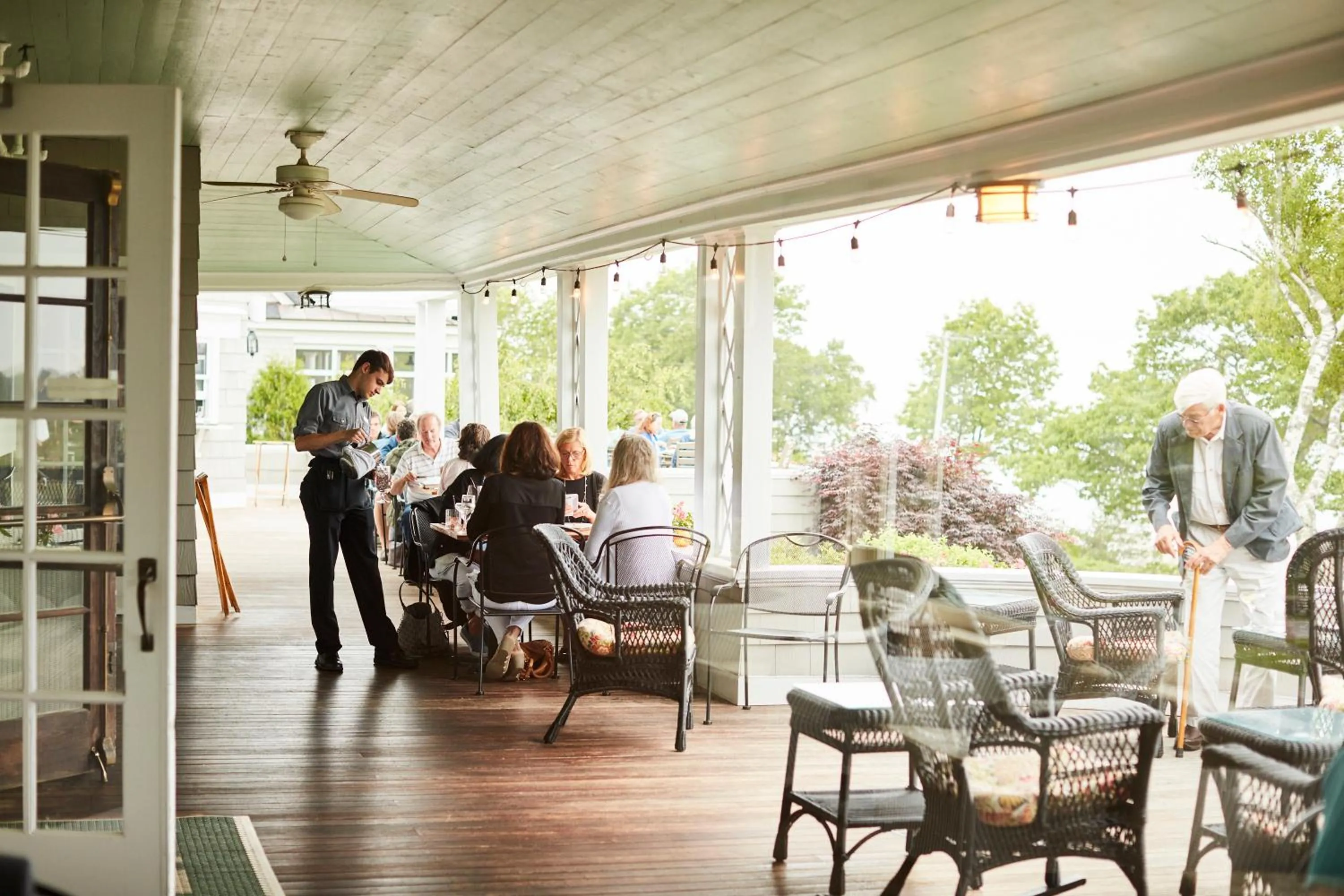 Restaurant/places to eat in Black Point Inn