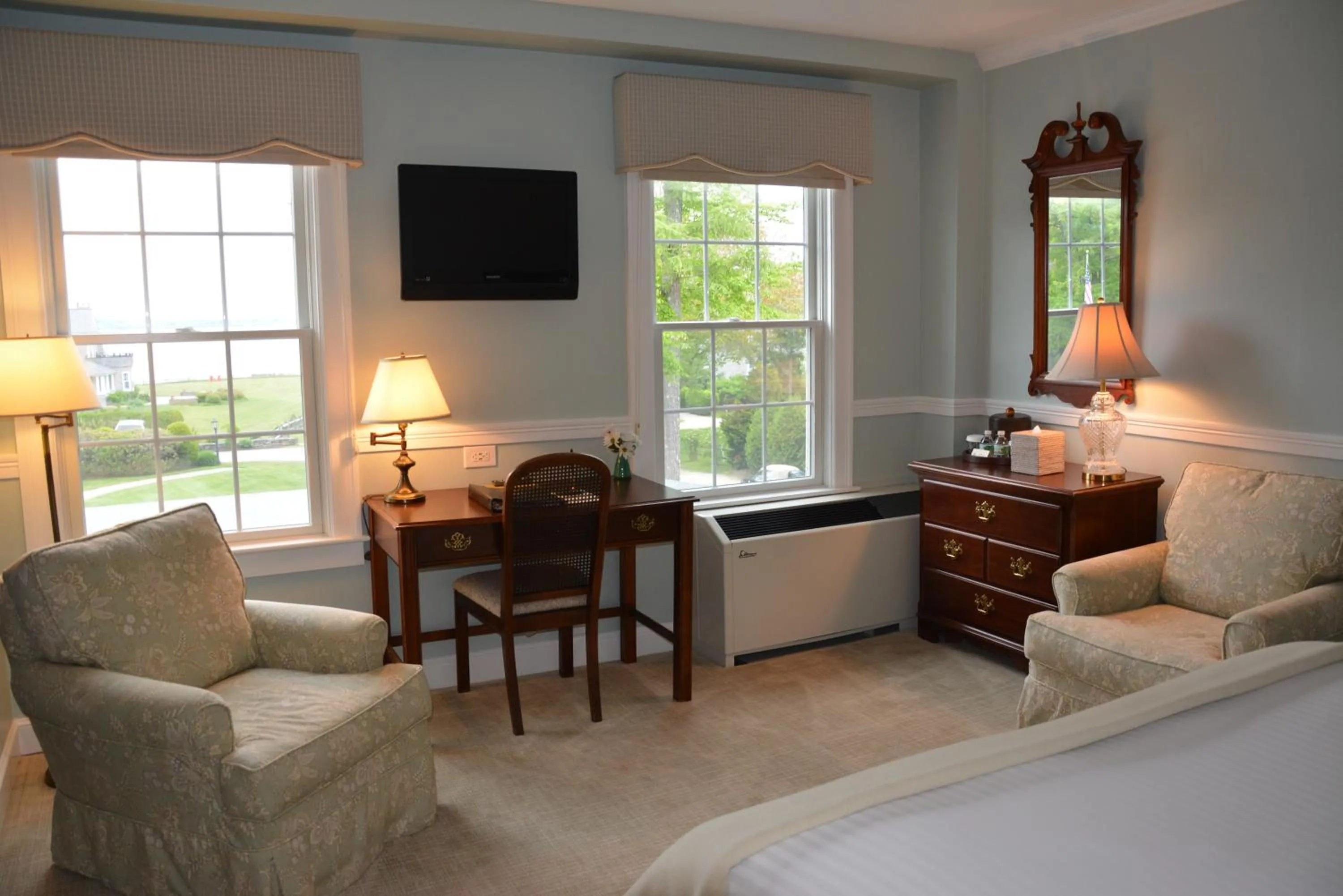 View (from property/room), Bed in Black Point Inn