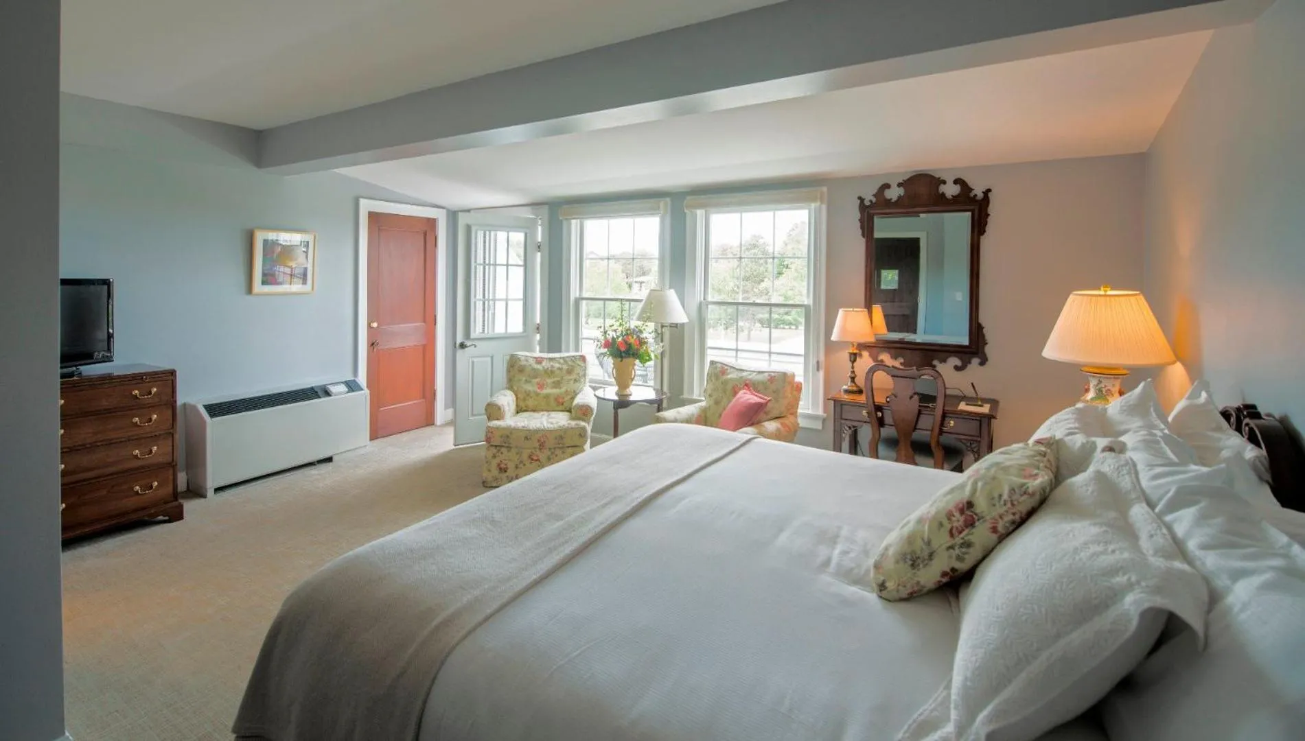 Bedroom, Bed in Black Point Inn