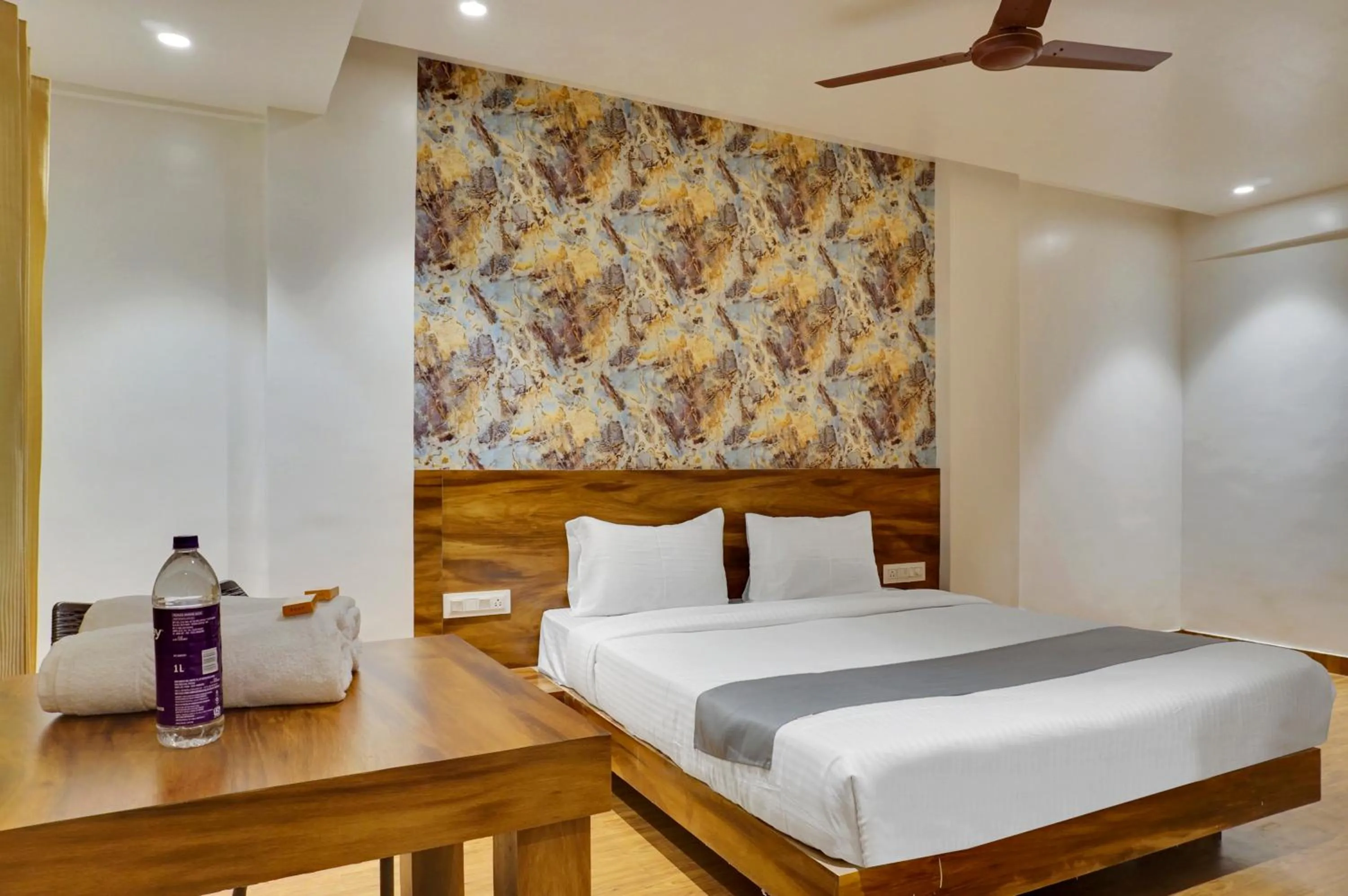 Bed in Omkar Executive