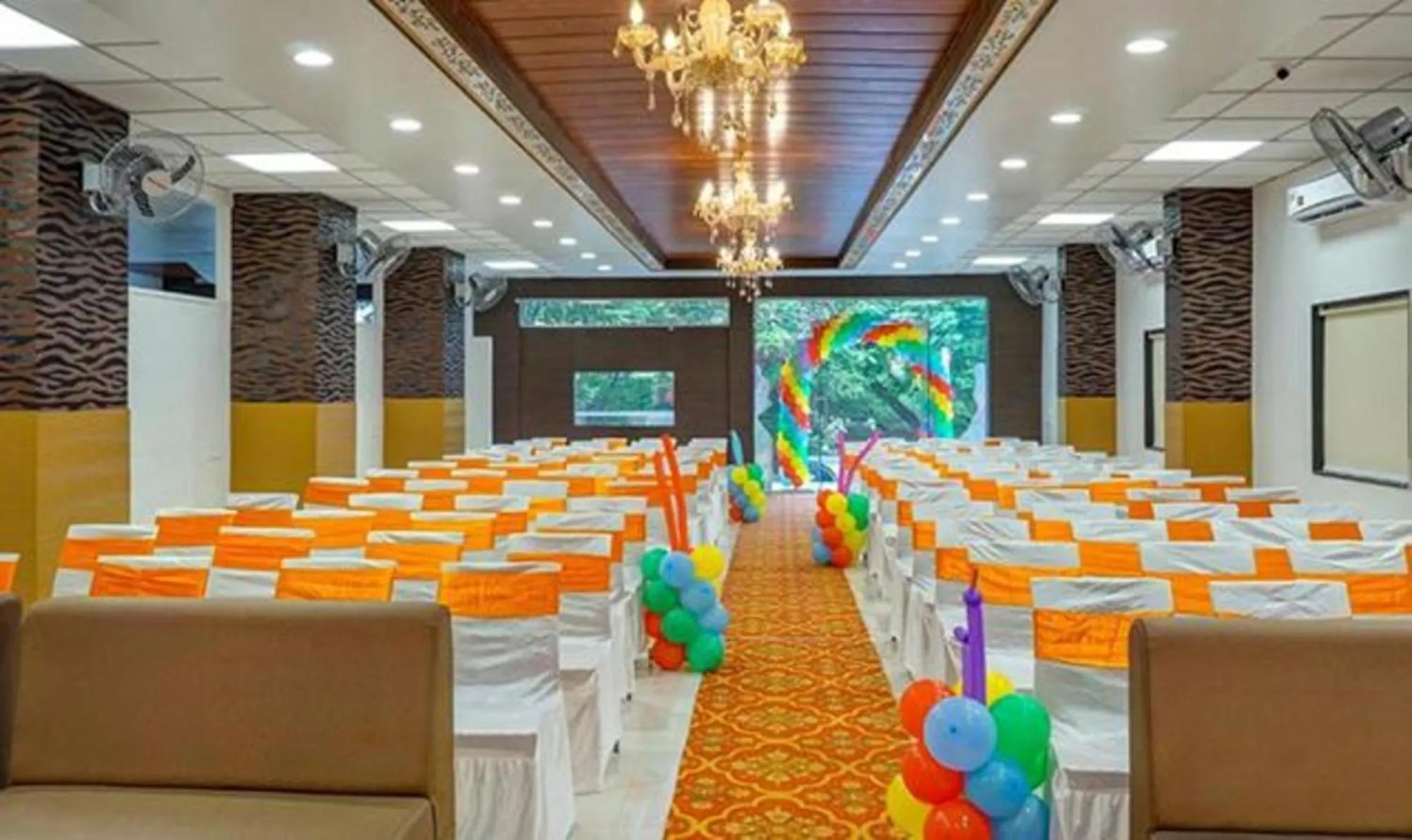 Banquet/Function facilities in Omkar Executive
