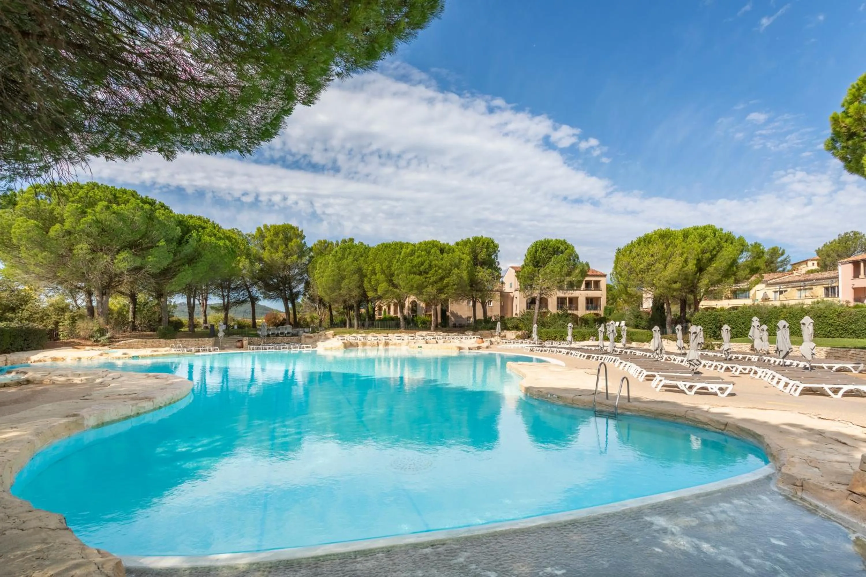 Day in Village Pierre & Vacances Pont Royal en Provence