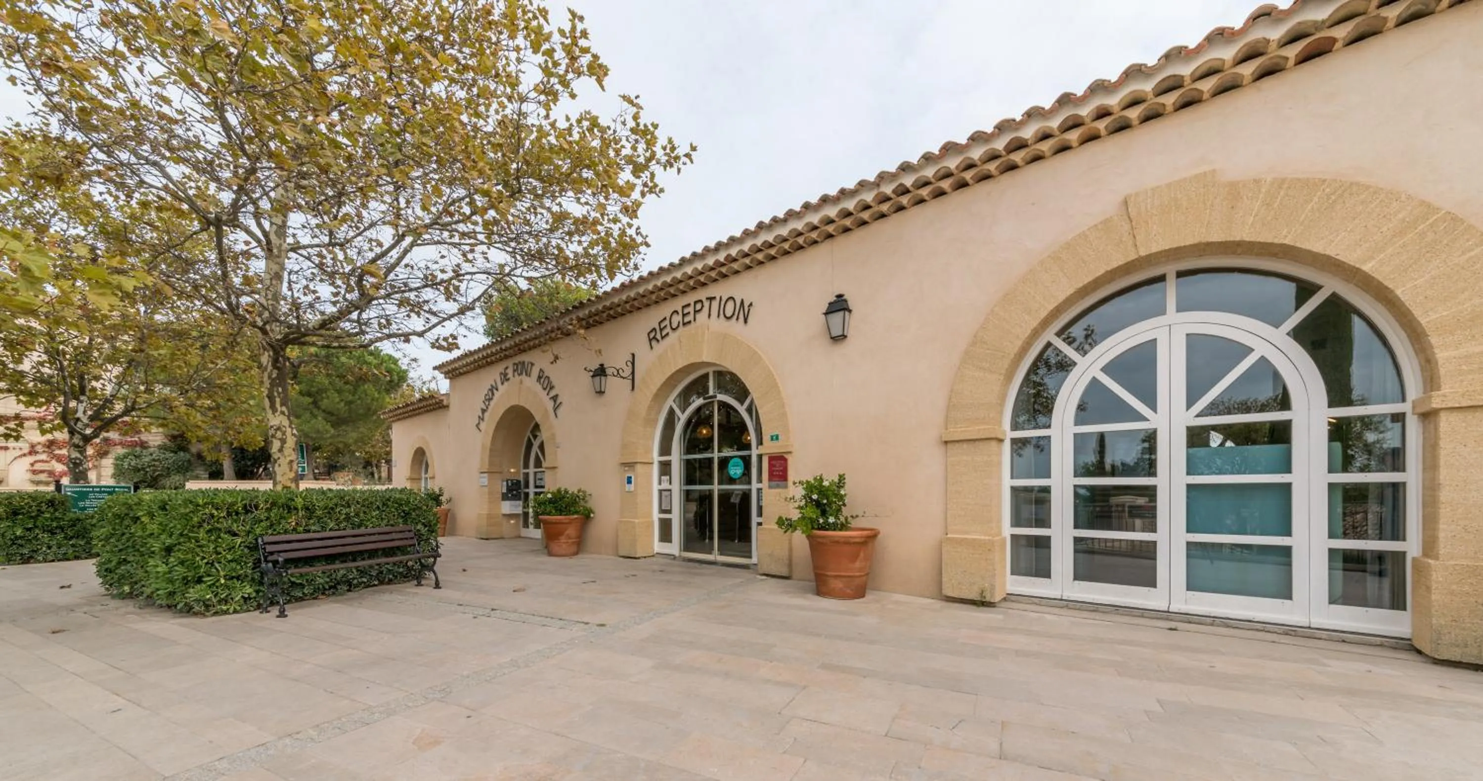 Property building in Village Pierre & Vacances Pont Royal en Provence