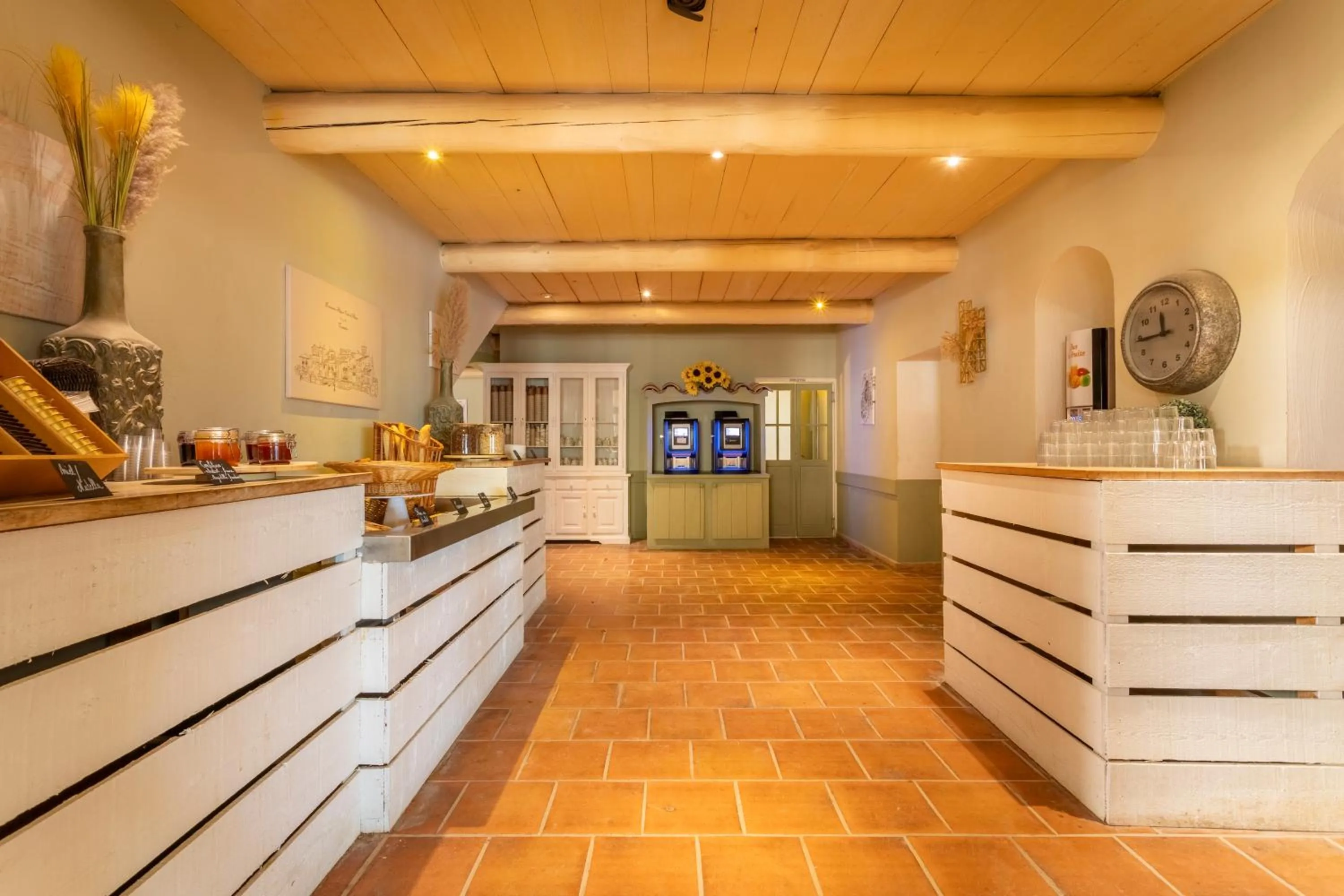 Kitchen or kitchenette in Village Pierre & Vacances Pont Royal en Provence