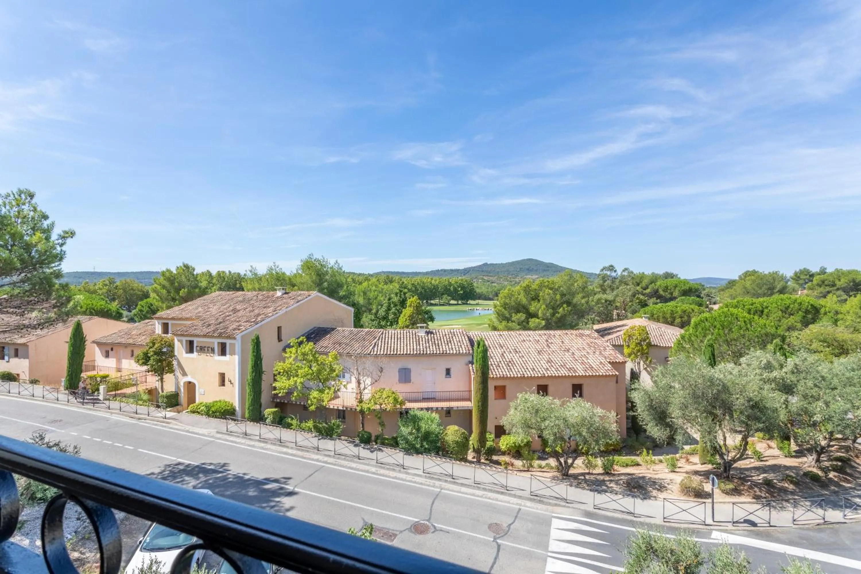 Day in Village Pierre & Vacances Pont Royal en Provence