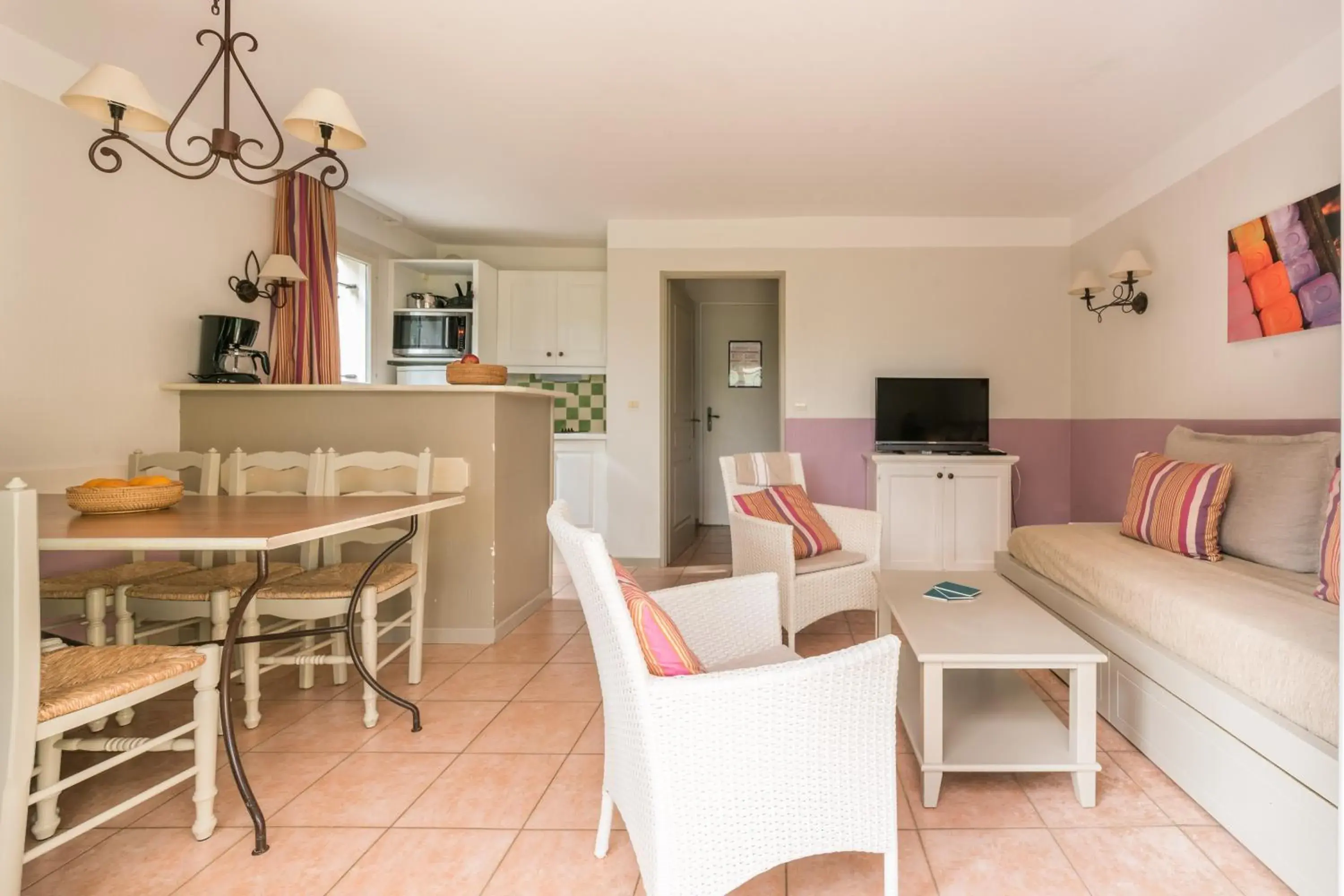 Two-Bedroom Duplex House with Garden (6 People) - Taillades District in Village Pierre & Vacances Pont Royal en Provence Two-Bedroom Duplex House with Garden (6 People) - Taillades District in Village Pierre & Vacances Pont Royal en Provence