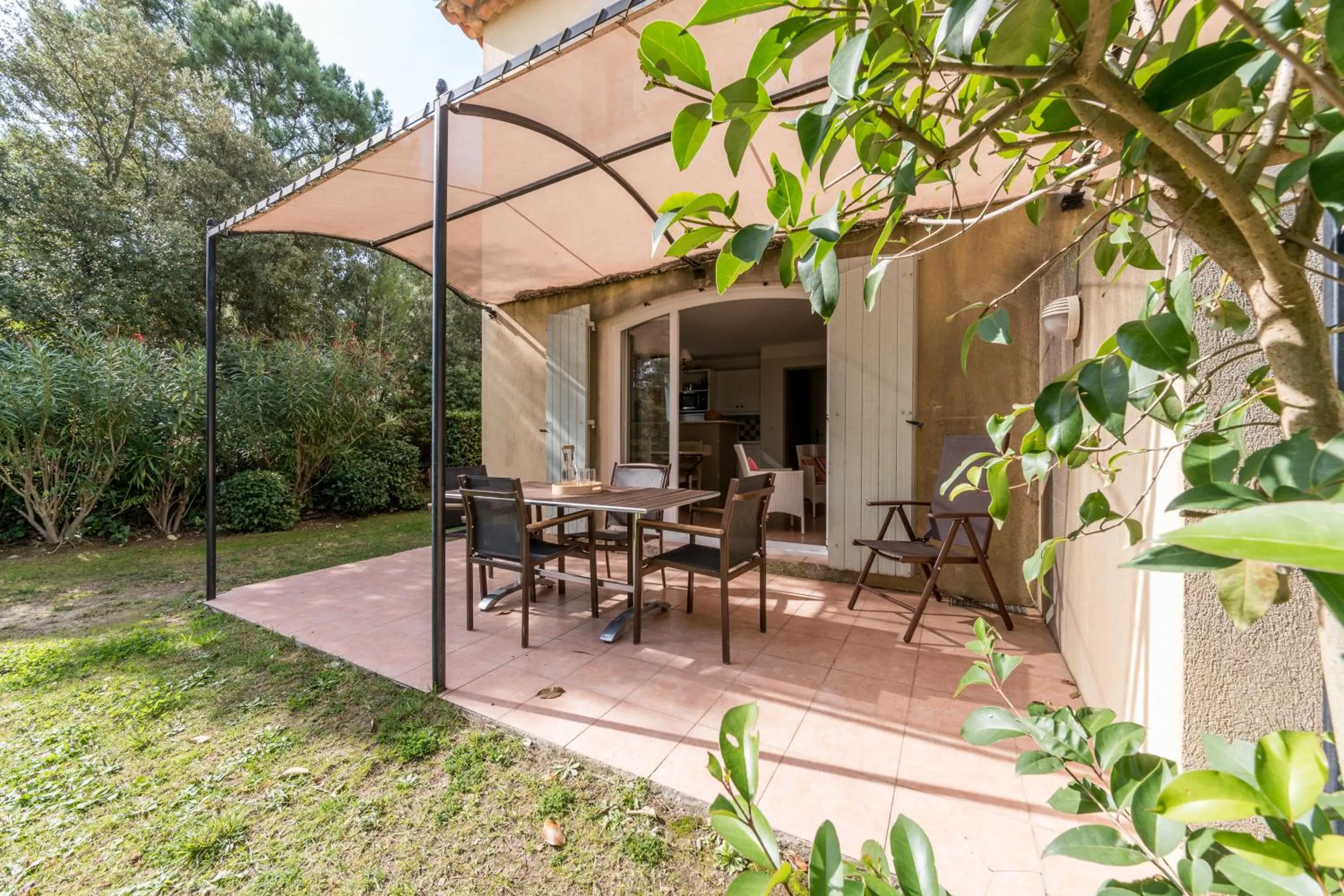 Property building in Village Pierre & Vacances Pont Royal en Provence