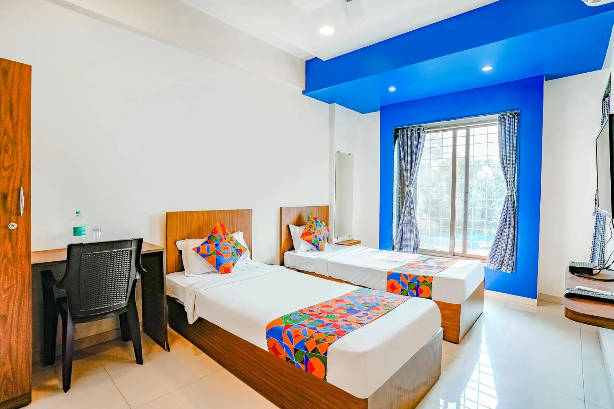 Communal lounge/ TV room, Bed in FabHotel 24 Baner - Nr MCF Camp