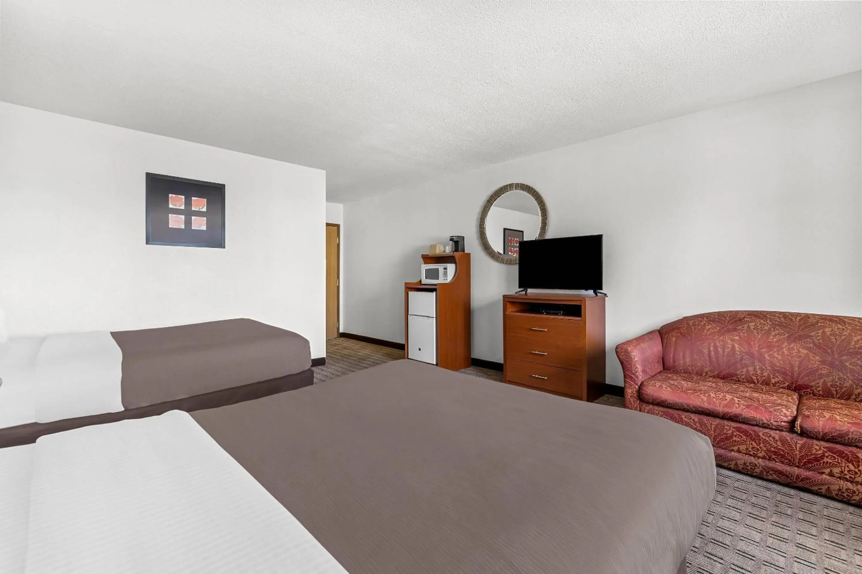 Bedroom, Bed in Rodeway Inn Rapid City North