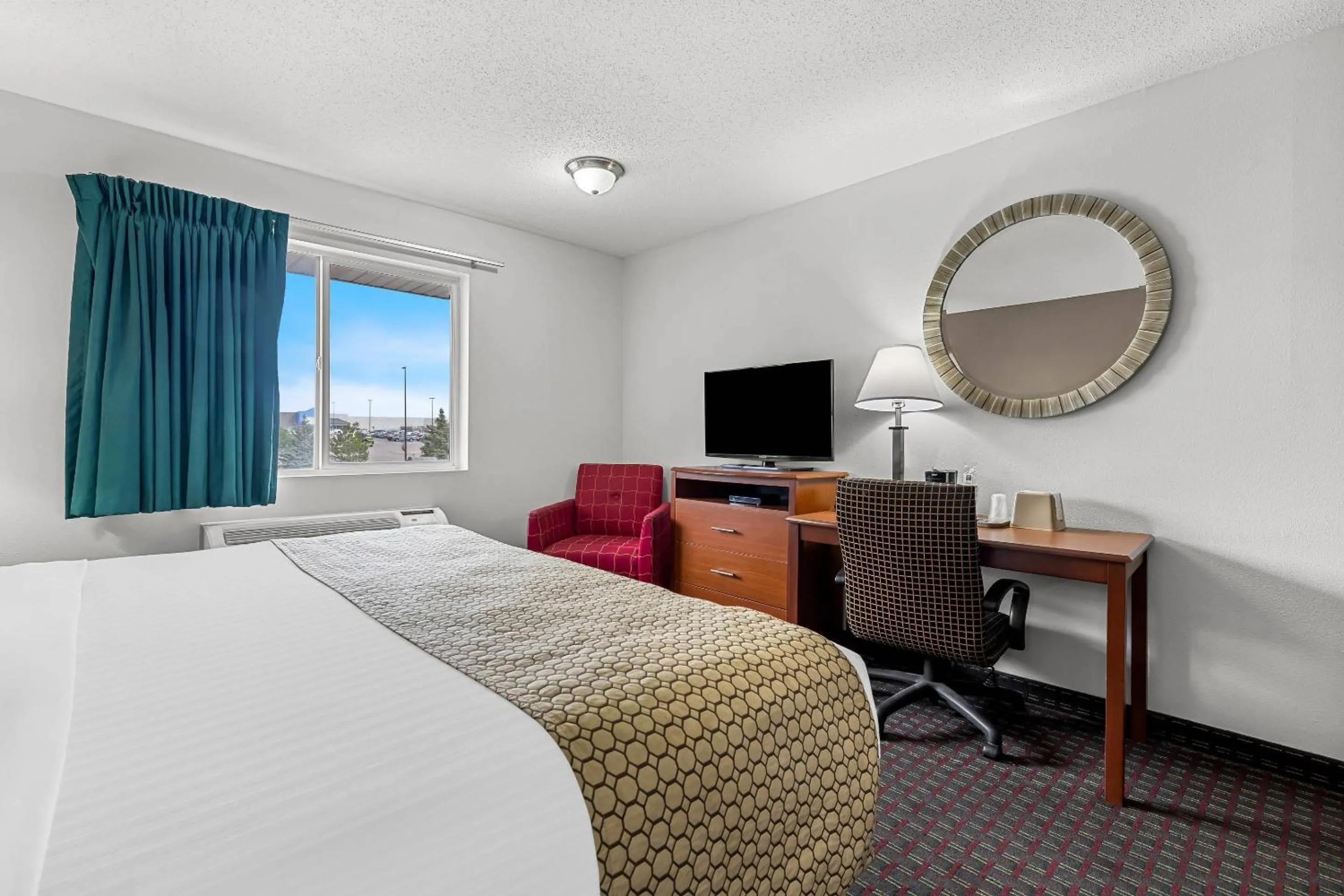 Bedroom, Bed in Rodeway Inn Rapid City North