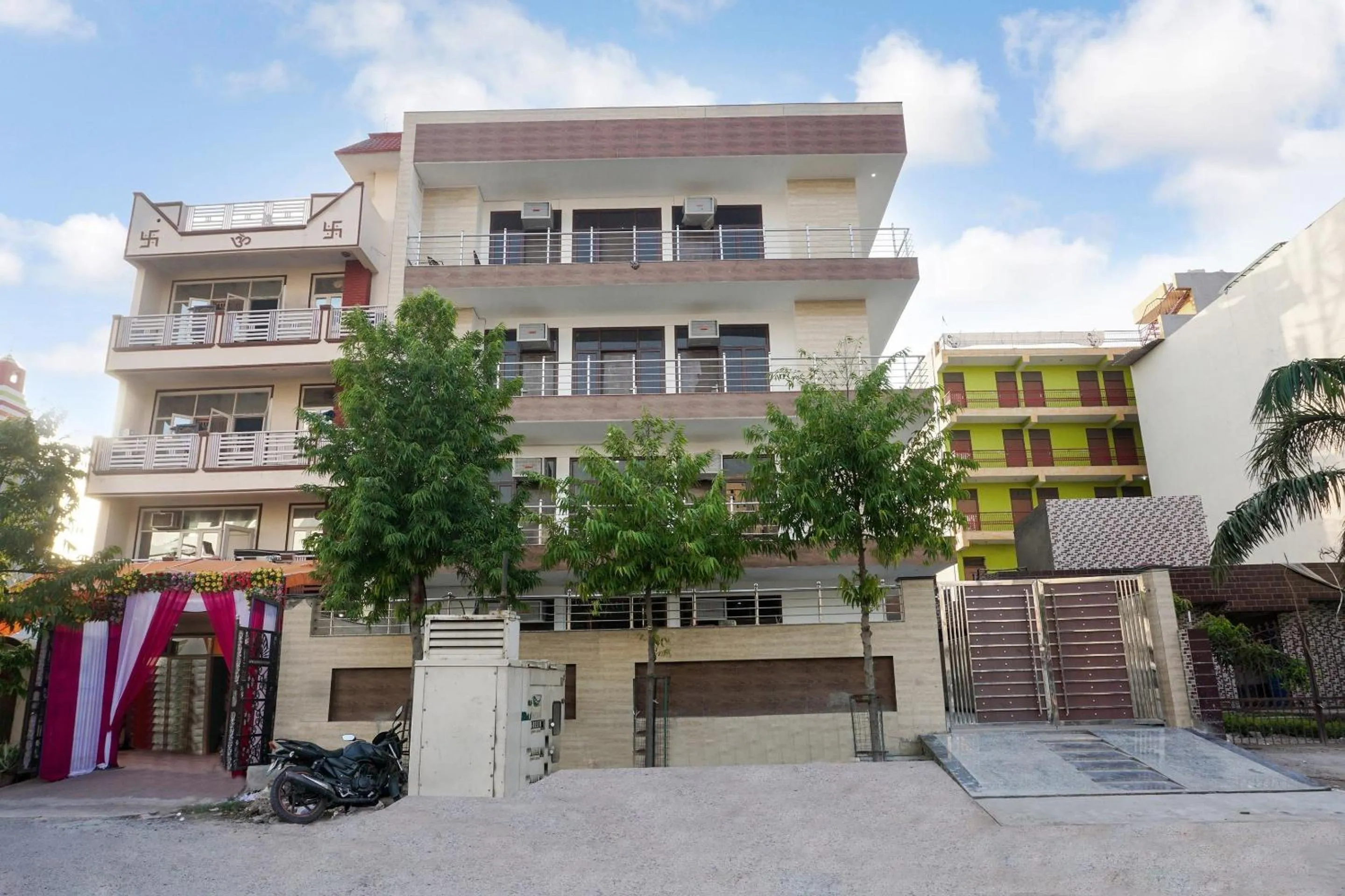 Facade/entrance in Hotel O Quadis