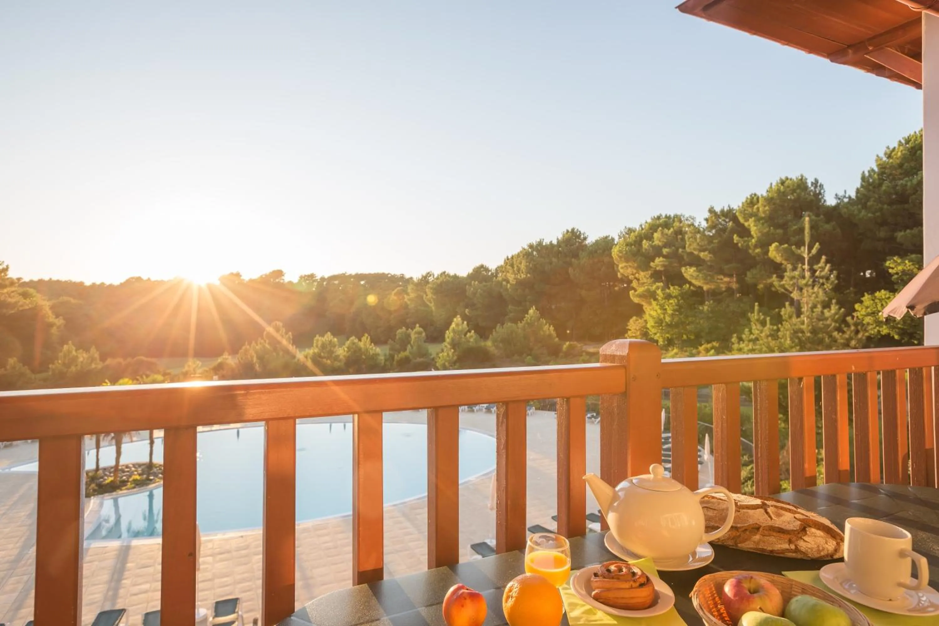 Patio in Résidence Pierre & Vacances Le Domaine de Gascogne